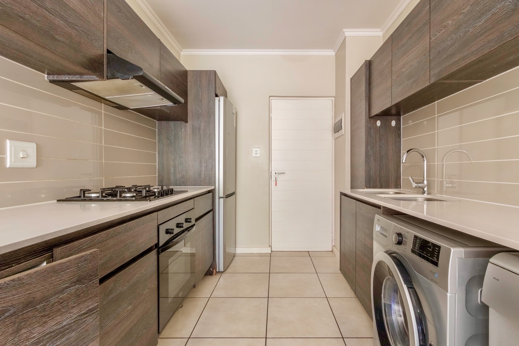 Top-Floor 1-Bedroom Apartment in Secure Balboa Park Lifestyle Estate