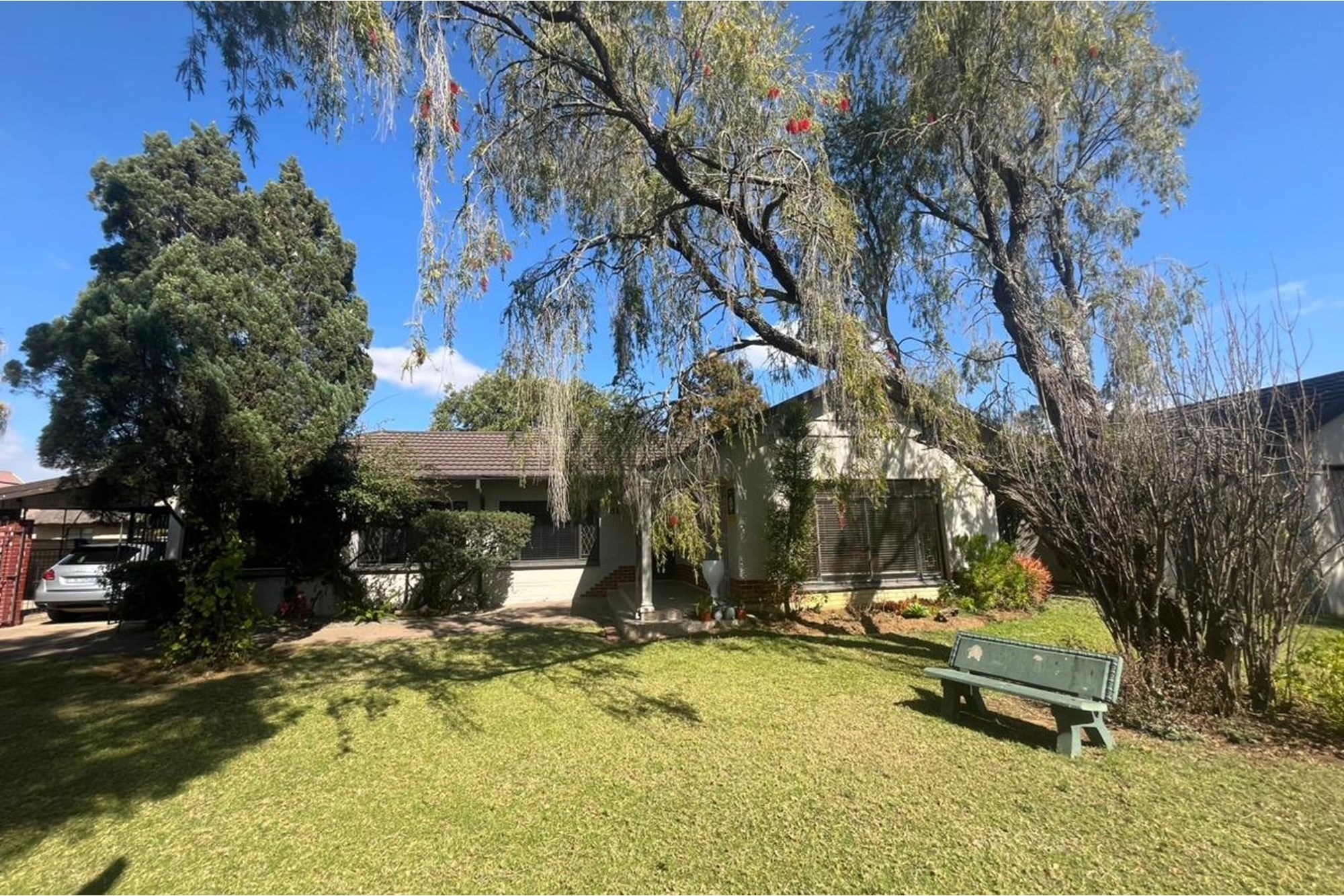 Spacious 4-Bedroom Family Home for SALE, Dundee KZN.