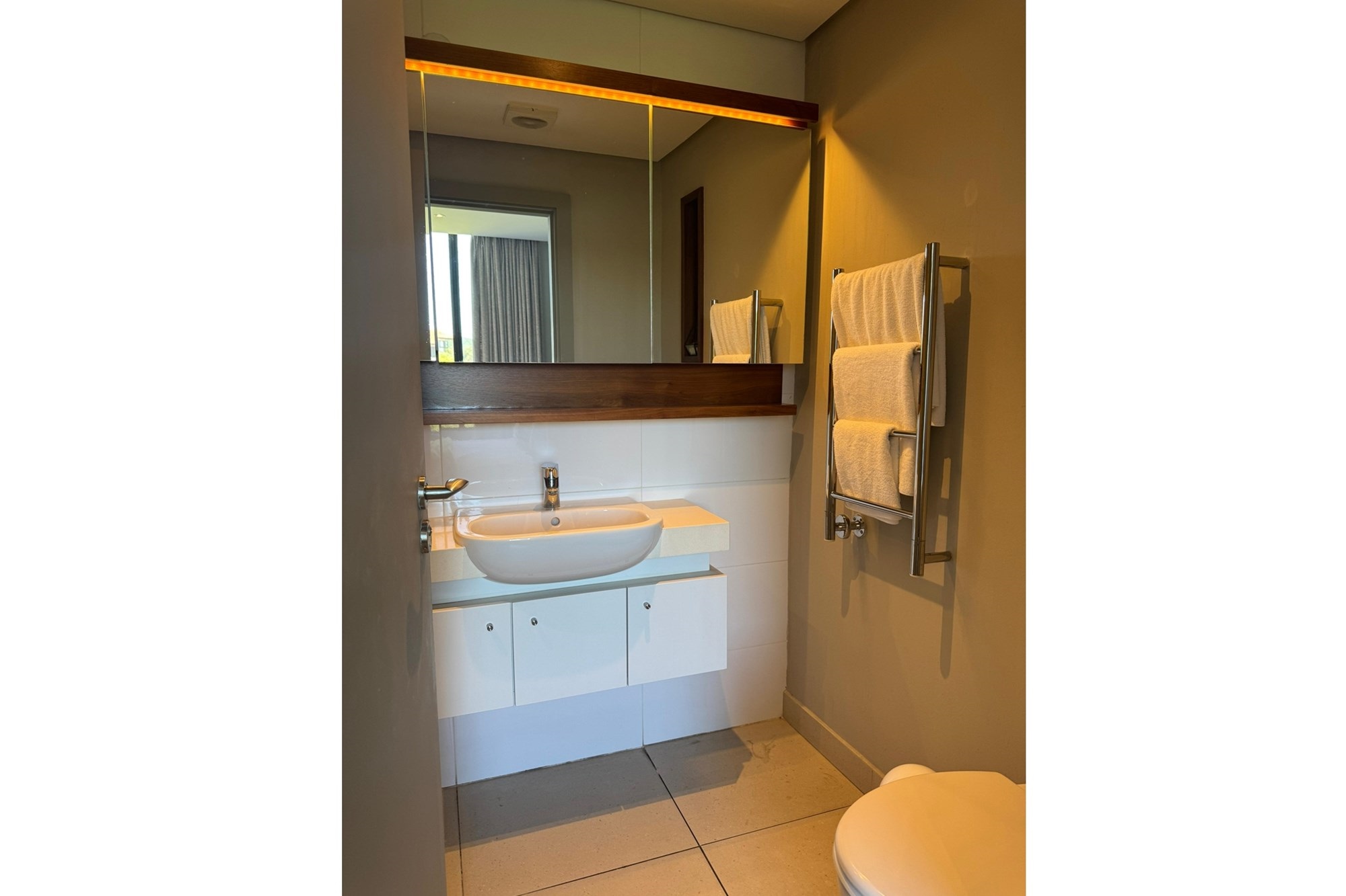 Luxury Furnished Sea view 1-Bedroom Apartment | Zimbali Suites