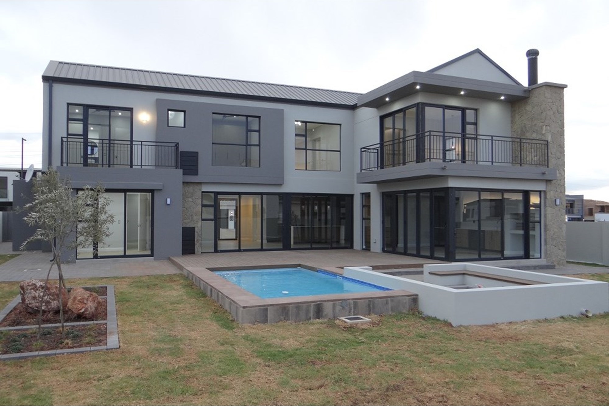 5 Bedroom House in Midstream Heights