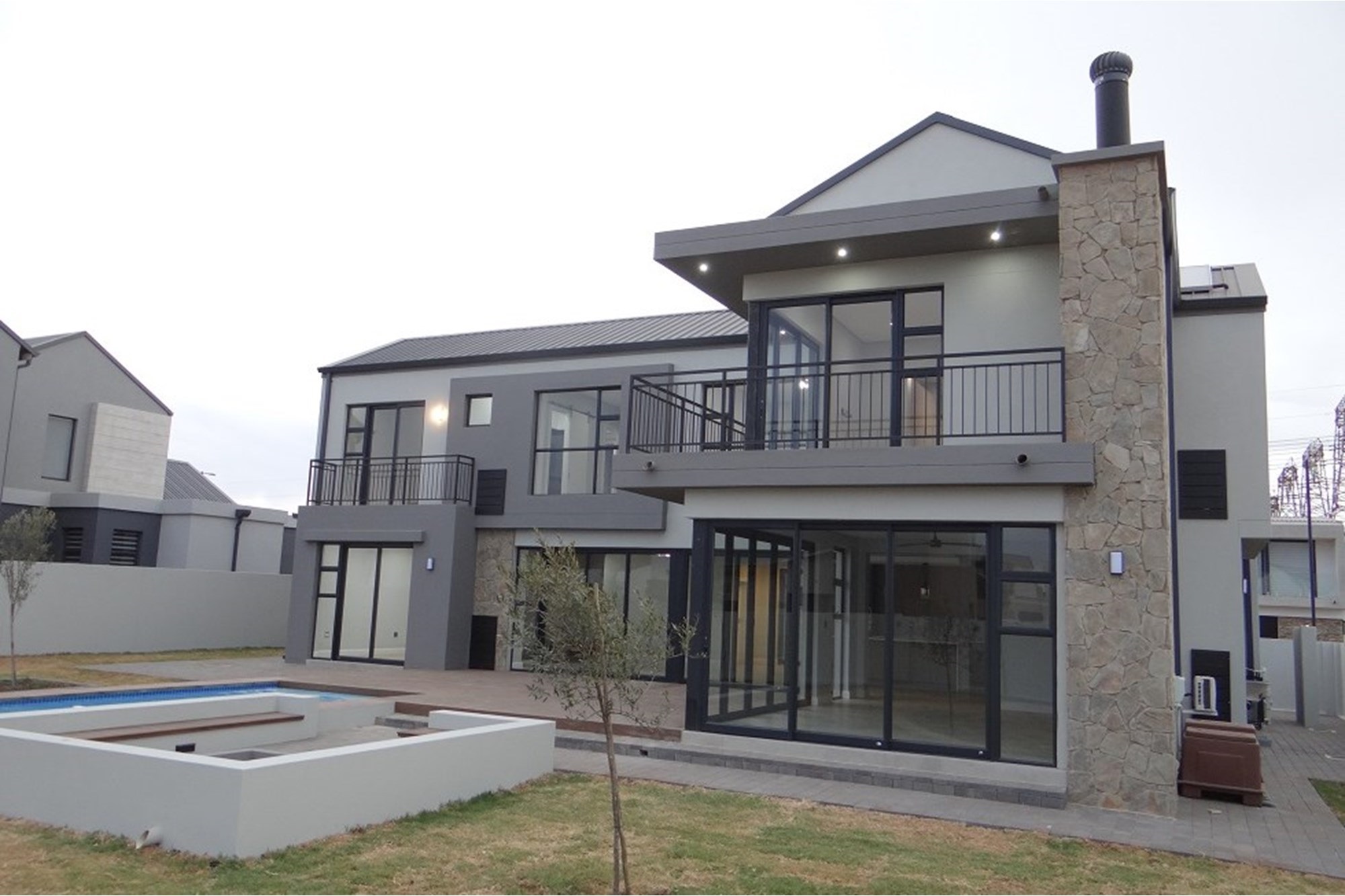 5 Bedroom House in Midstream Heights