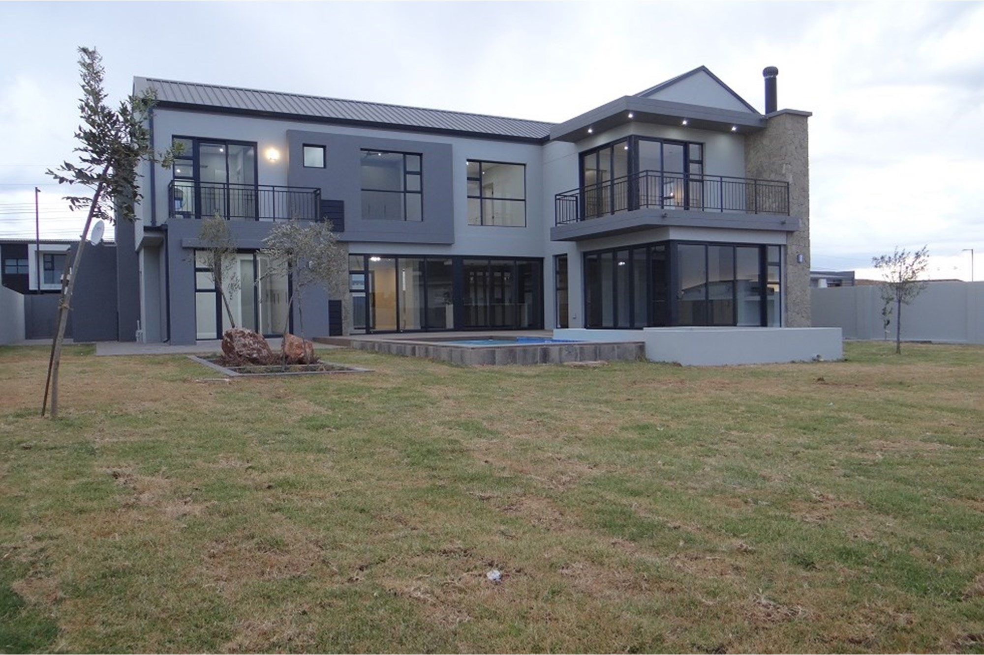 5 Bedroom House in Midstream Heights