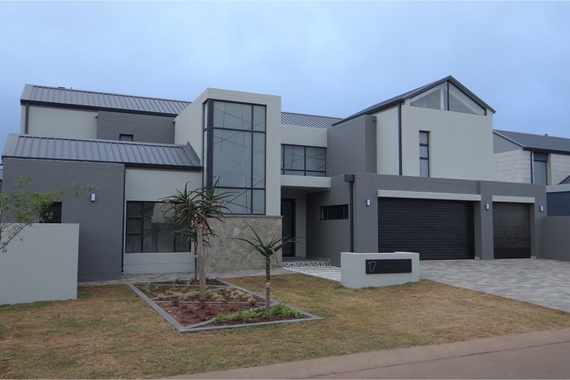 5 Bedroom House in Midstream Heights