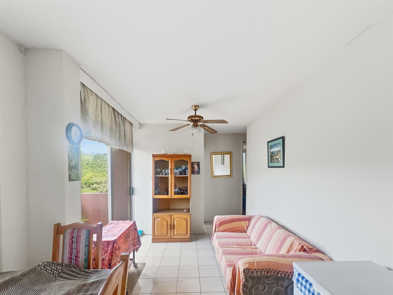 "Charming 3-Bedroom Apartment in Morningside"