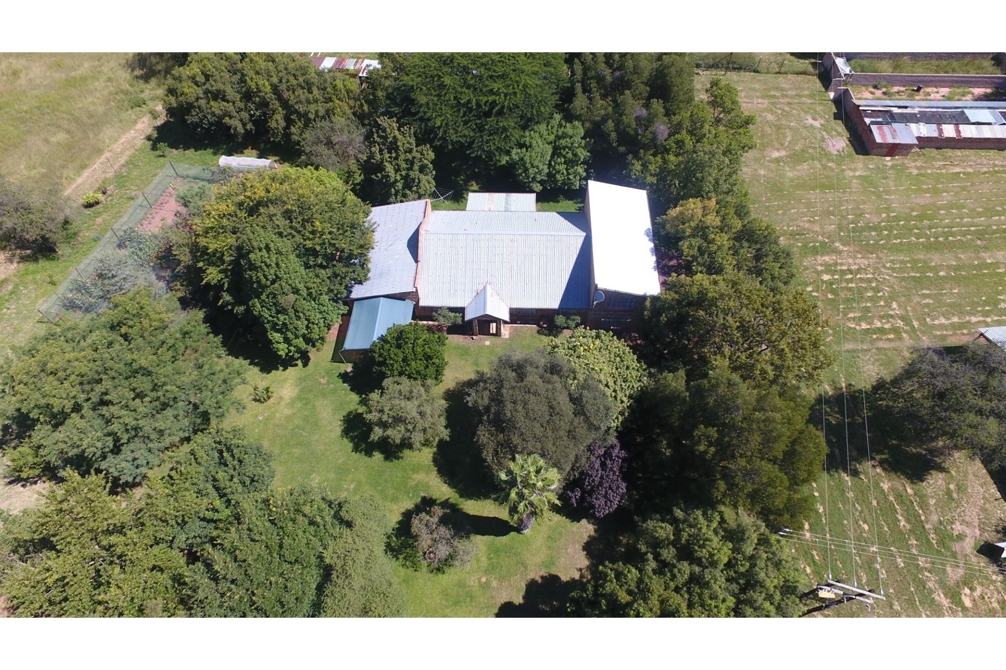 317.48 ha Farm near Bela-Bela with abundant water and spectacular views - OFF GRID