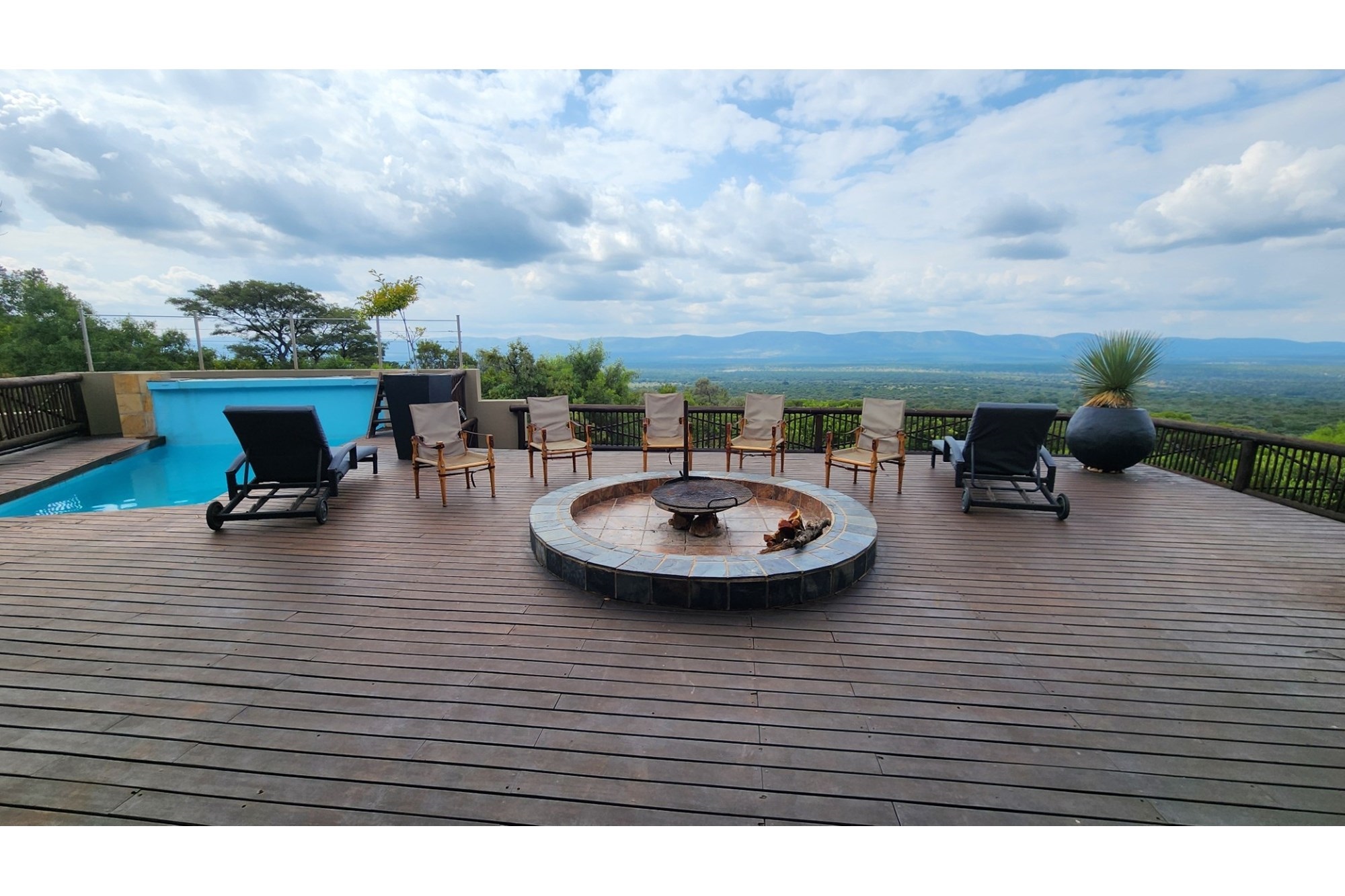 Mabula Big 5 Private Game Reserve - Lodge with 5 chalets and Panoramic Waterberg mountain views