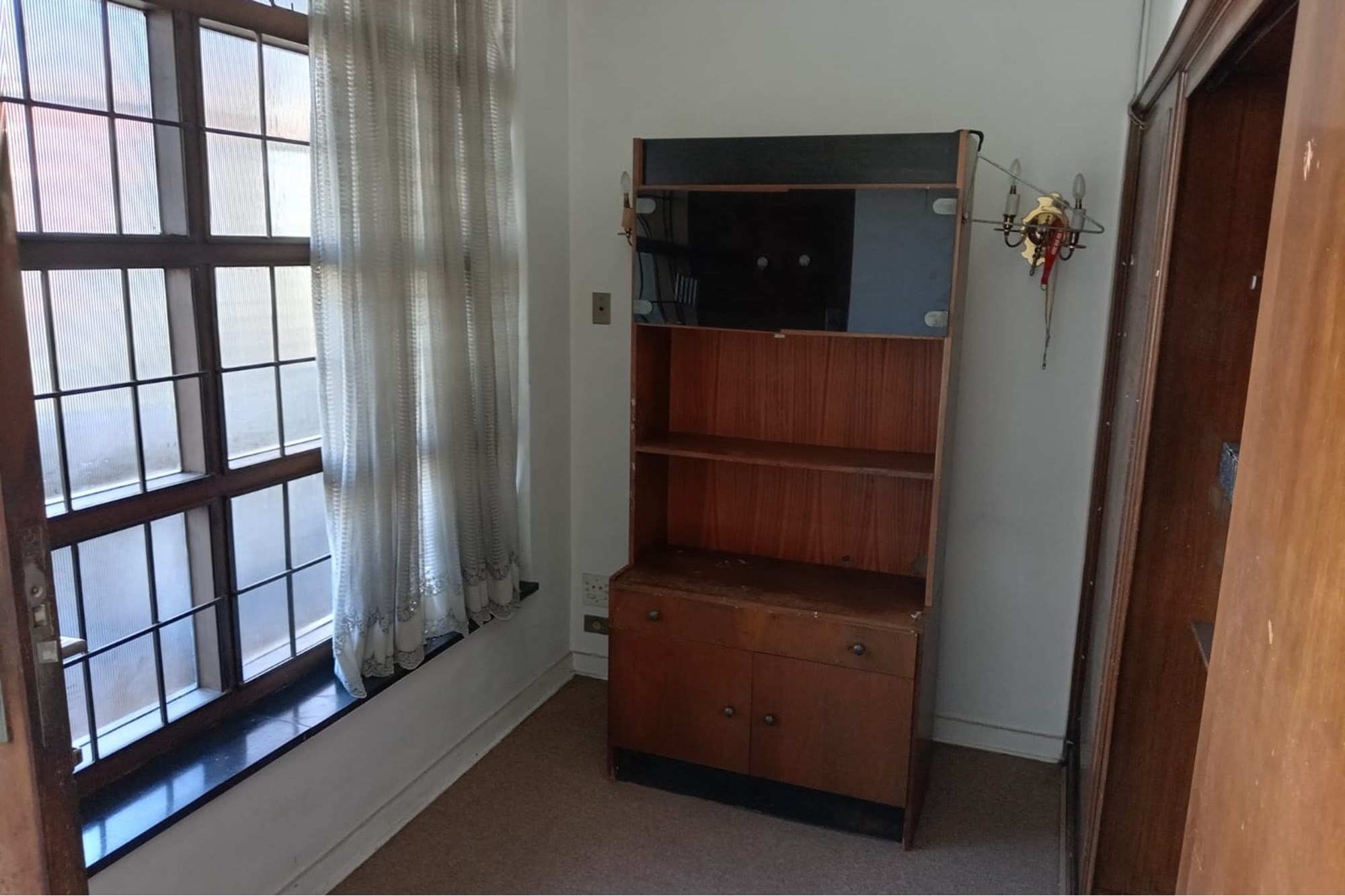 Dream Home in Killarney: Modern 2-Bed Condo
