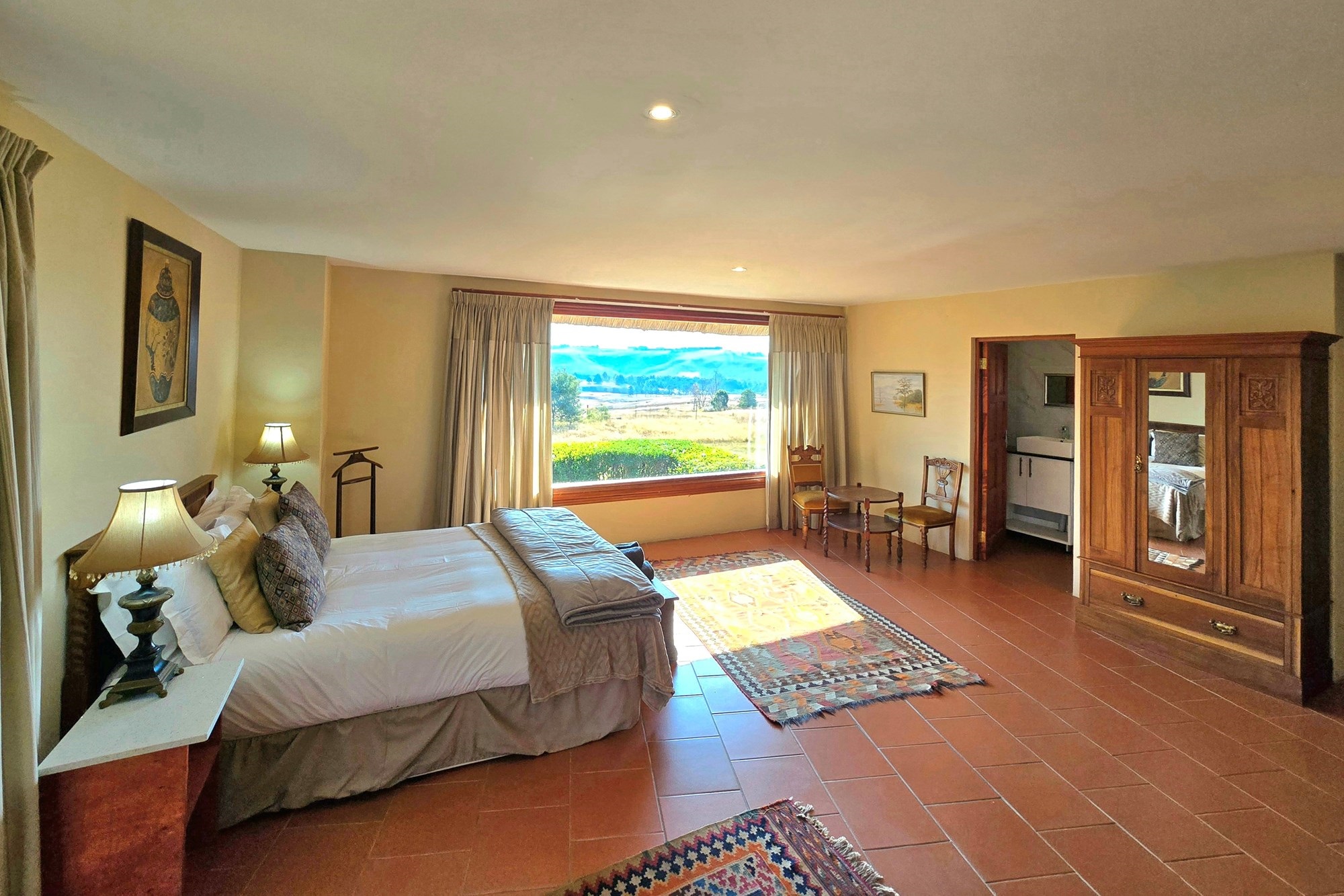 Inkungu Homestead - Elegant Country Retreat in Champagne Valley, Drakensberg