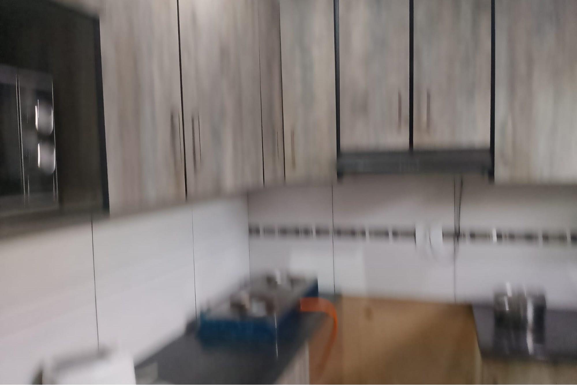 A newly build 2 bathroom with 4 outside rooms in Braamfisher