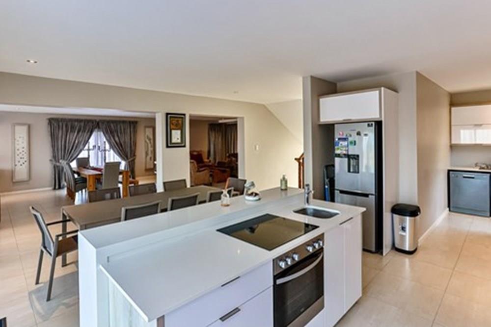 4 bedroom townhouse to rent in Zimbali Estate R40 000