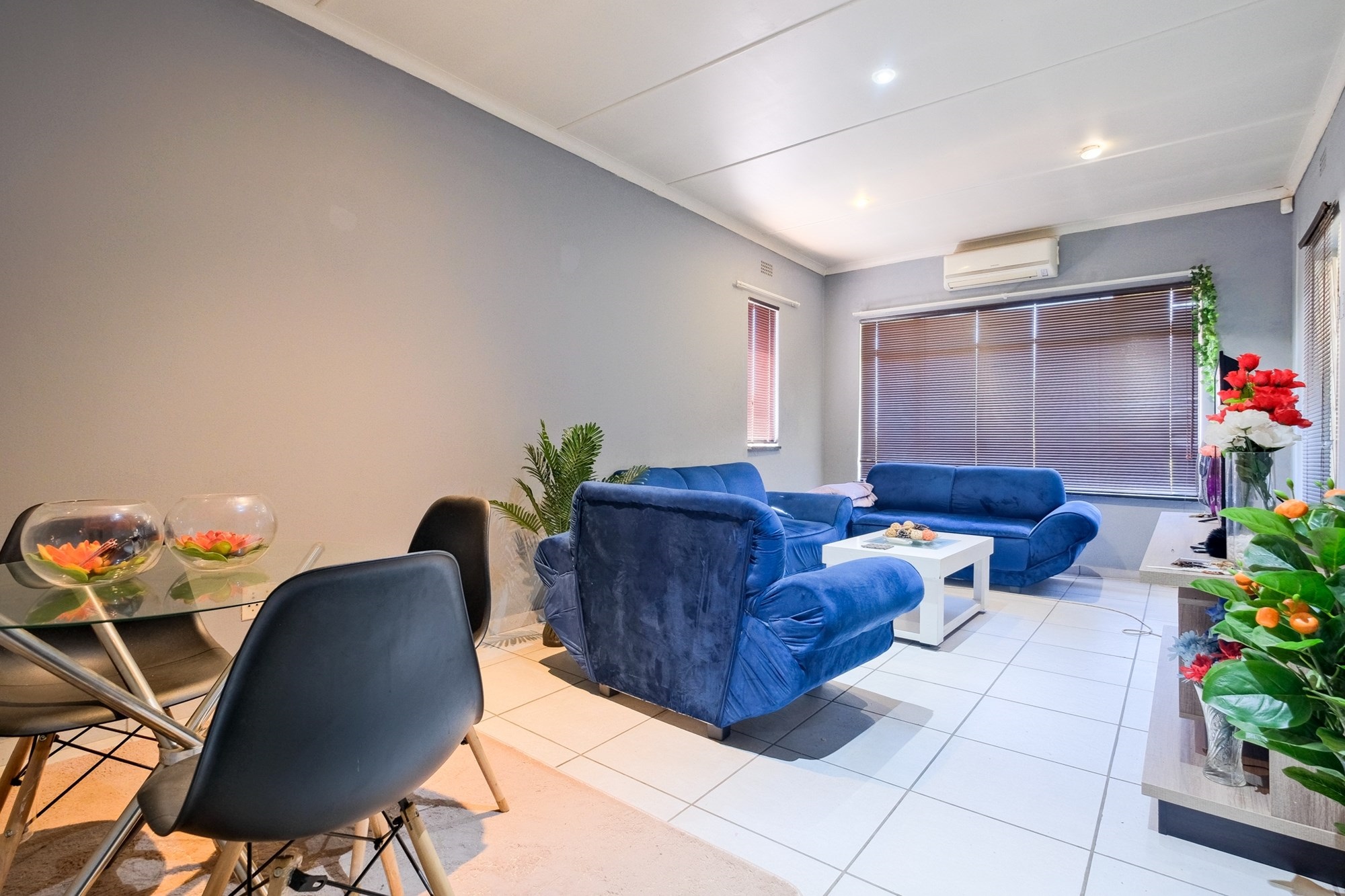 Renovated Charming 1-Bed Apartment in Windsor West!