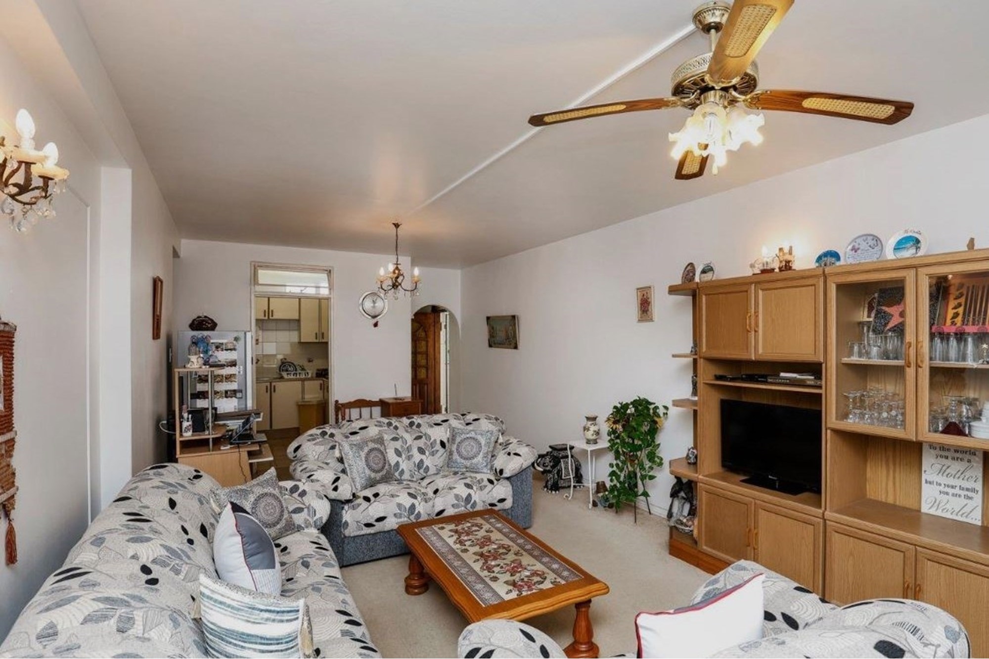 Step Into Style - 2-Bedroom Elegance Near the Beach