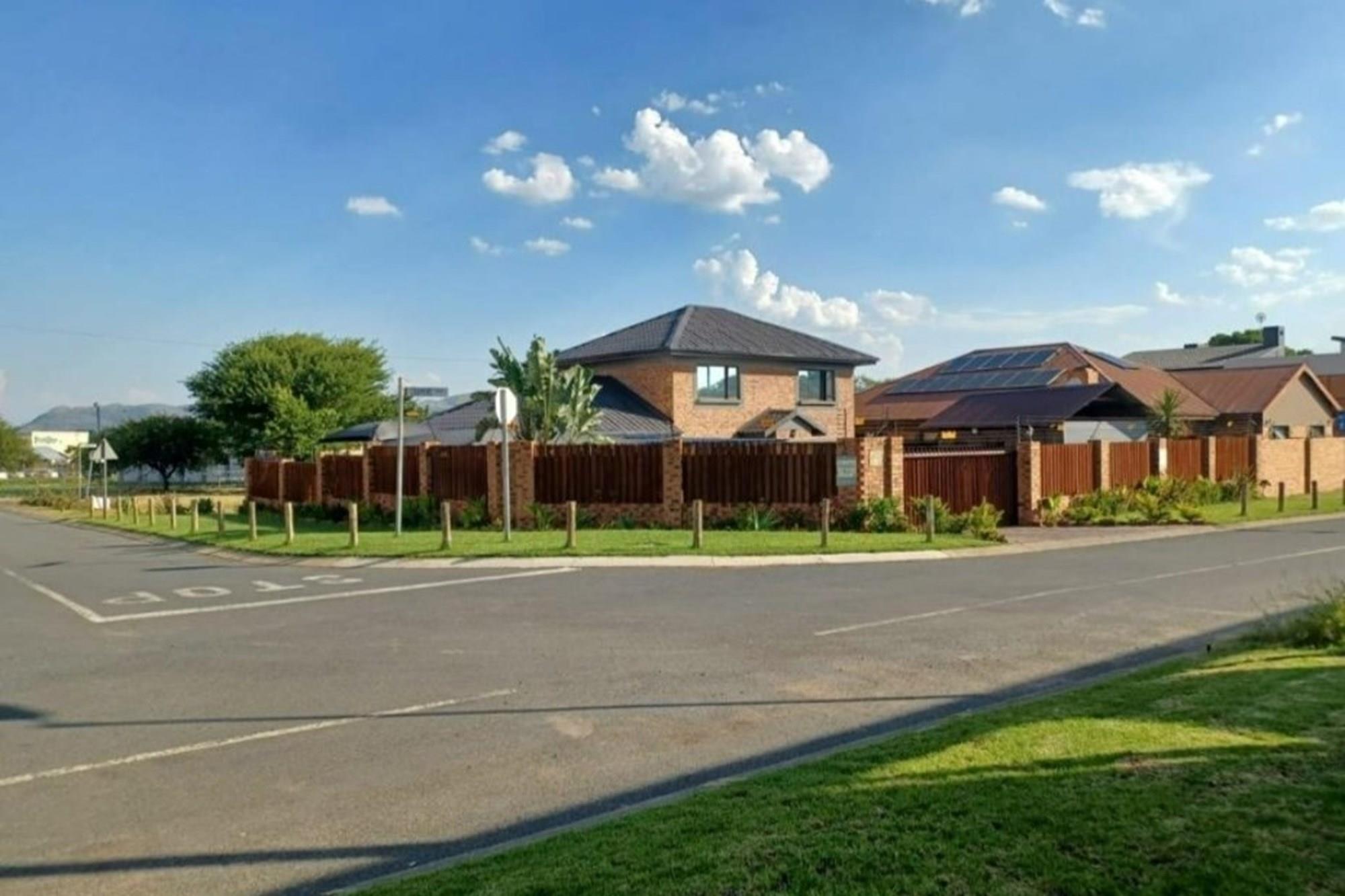 Location Location Location, Dekroon Villa is the place to be!