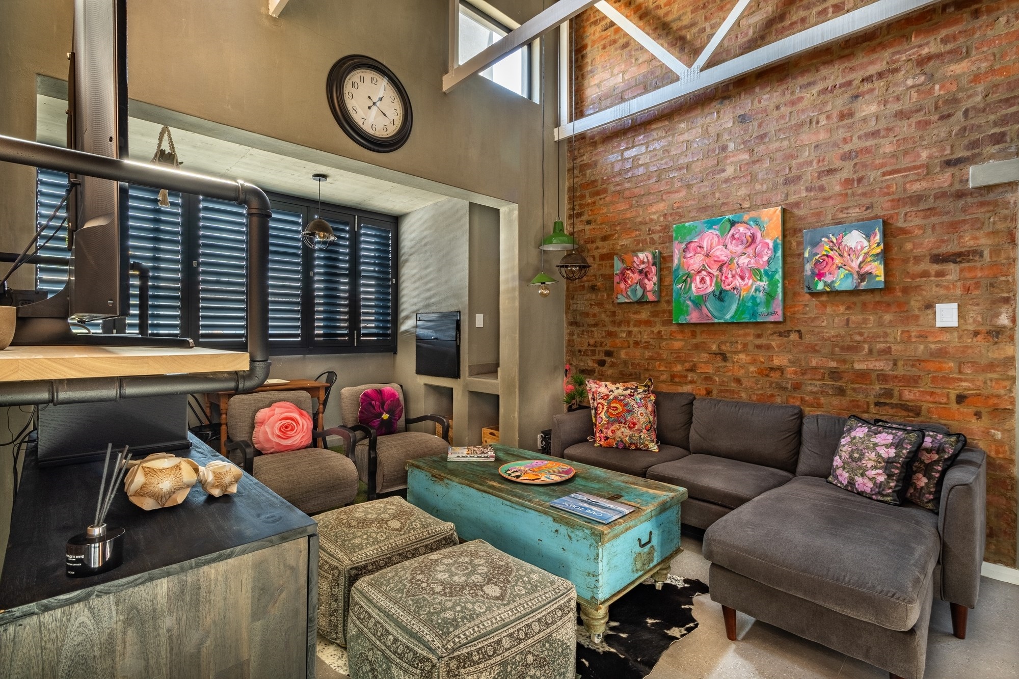 Unique Apartment, Brilliant Location - 2-Bed, 2-Bath Stunner in Menlo Park