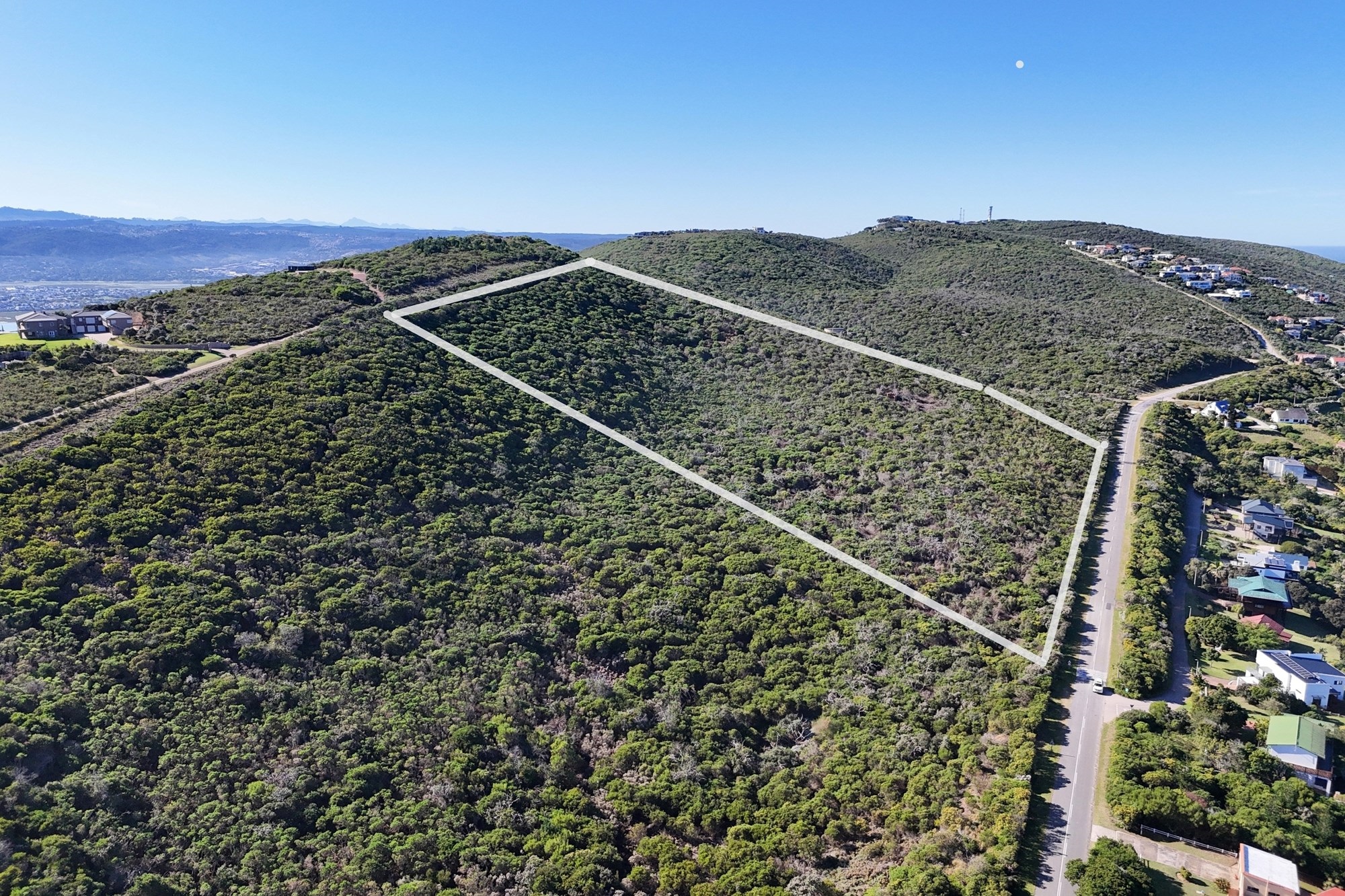 Panoramic Ocean-View Stand in Brenton-on-Sea’s Prestigious Western Head Conservancy