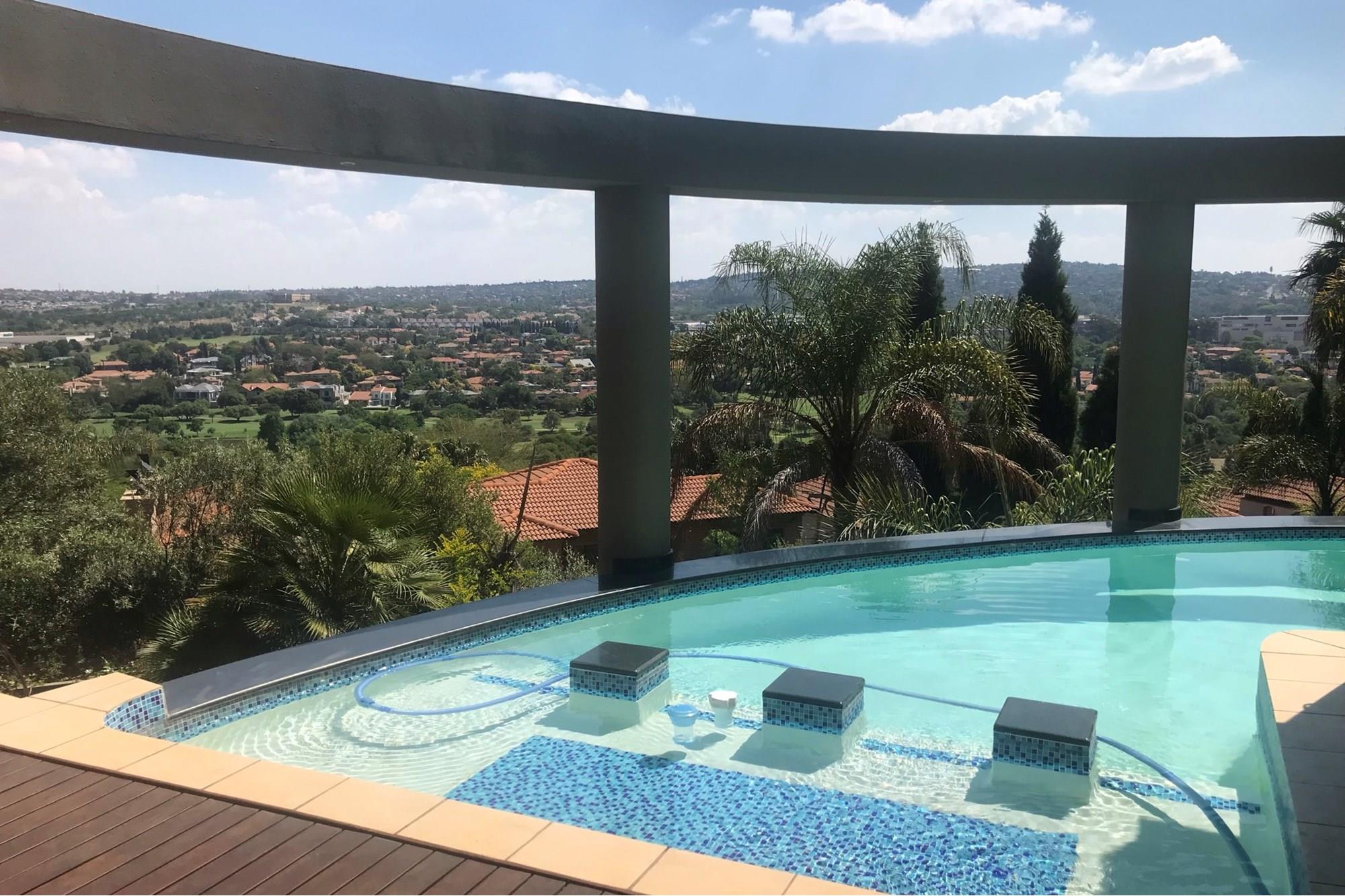 Magnificent 7 Bedroom Mansion, Woodhill Golf Estate Price Reduced