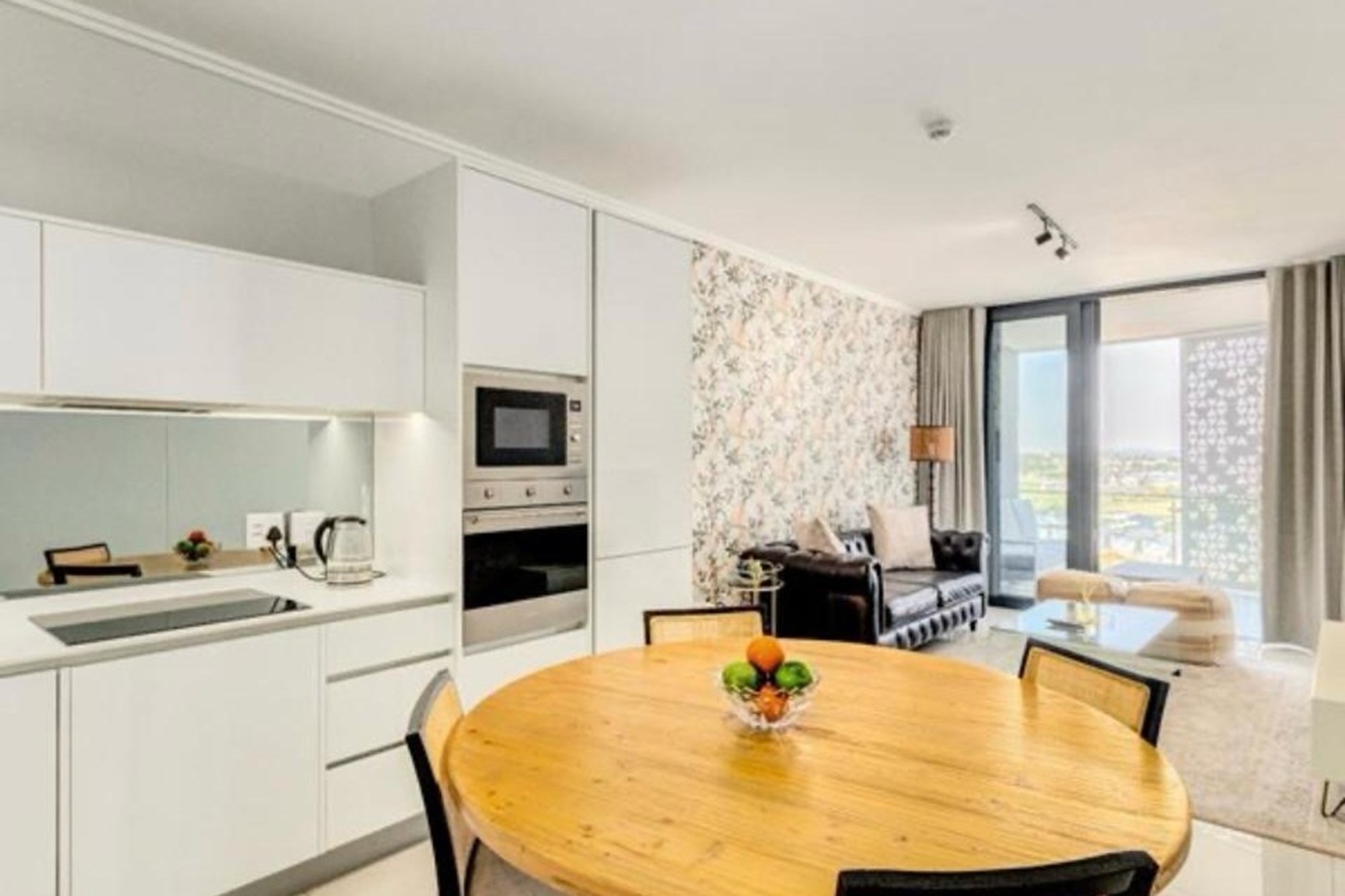 Apartment for rent in Waterfall, Midrand, 97 m²