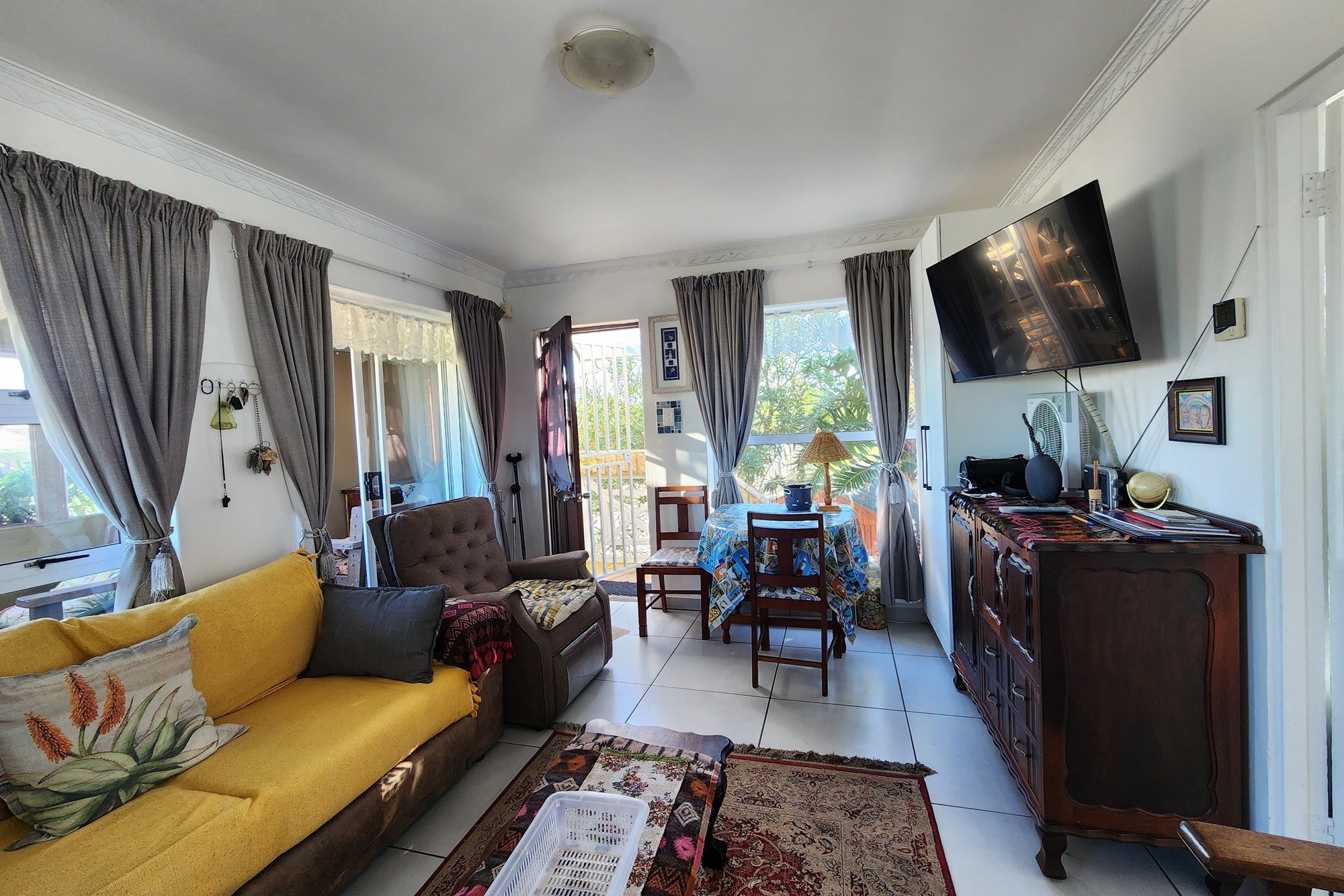 Marina Martinique Apartment with Sea Views Pool Access walking distance to beach