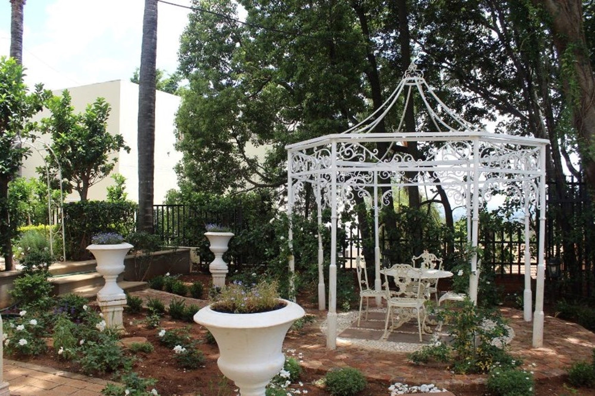 Cricklewood Luxury Apartments, Waterkloof