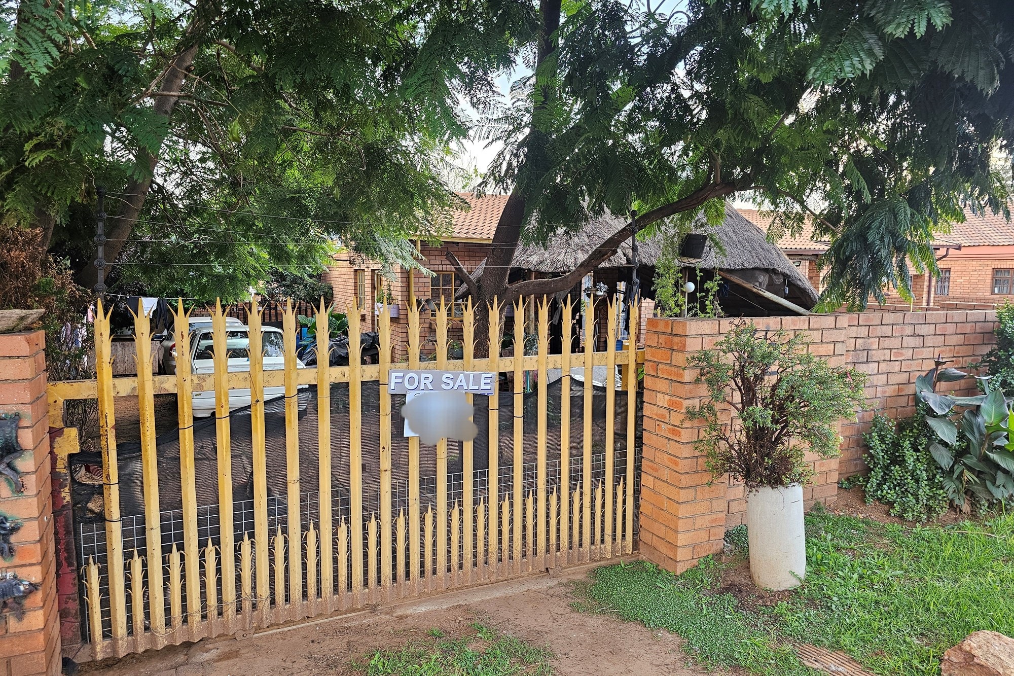 Property for sale in Tasbet Park Ext: 1 area with a space to extend, two bedrooms house, kitchen.