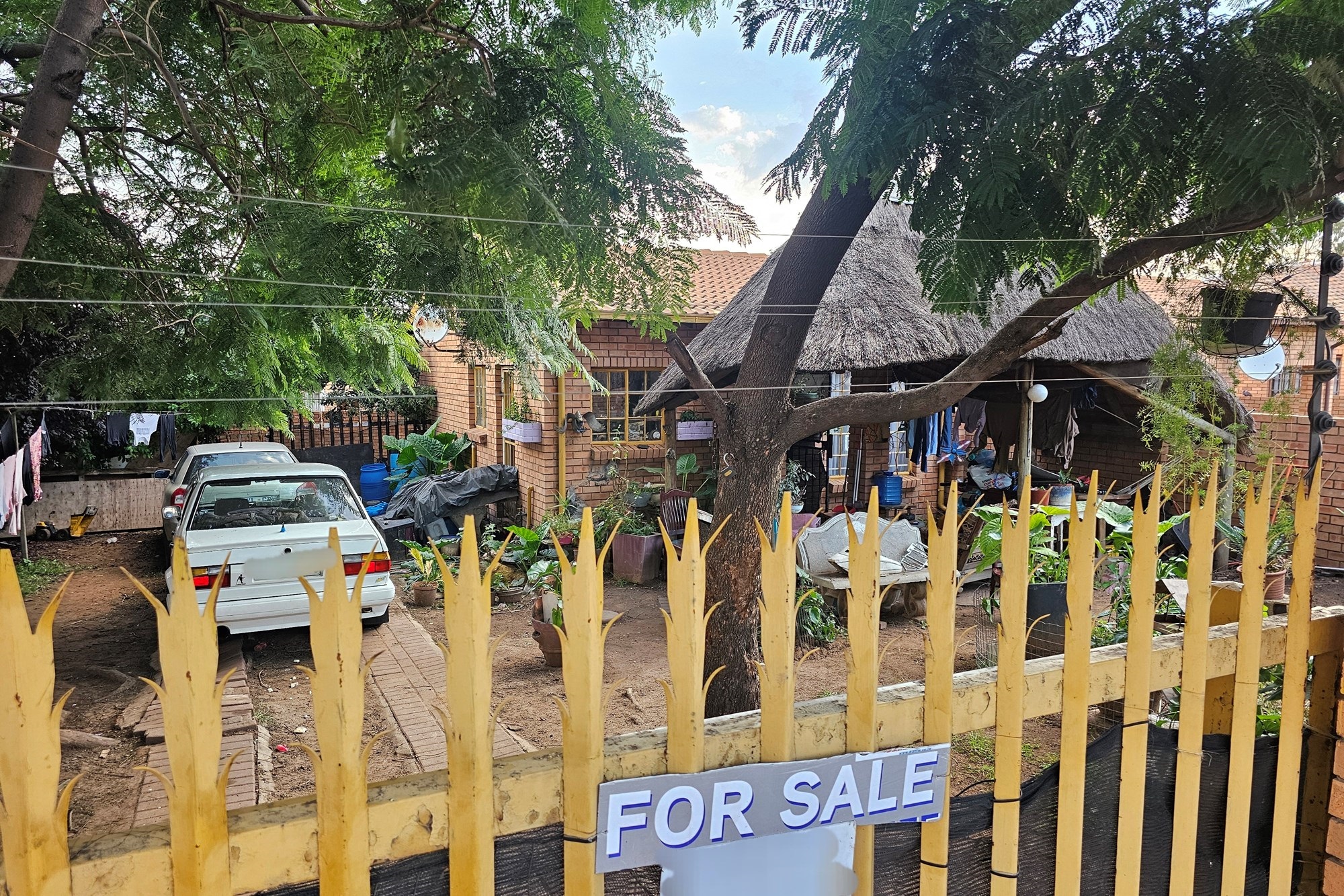 Property for sale in Tasbet Park Ext: 1 area with a space to extend, two bedrooms house, kitchen.