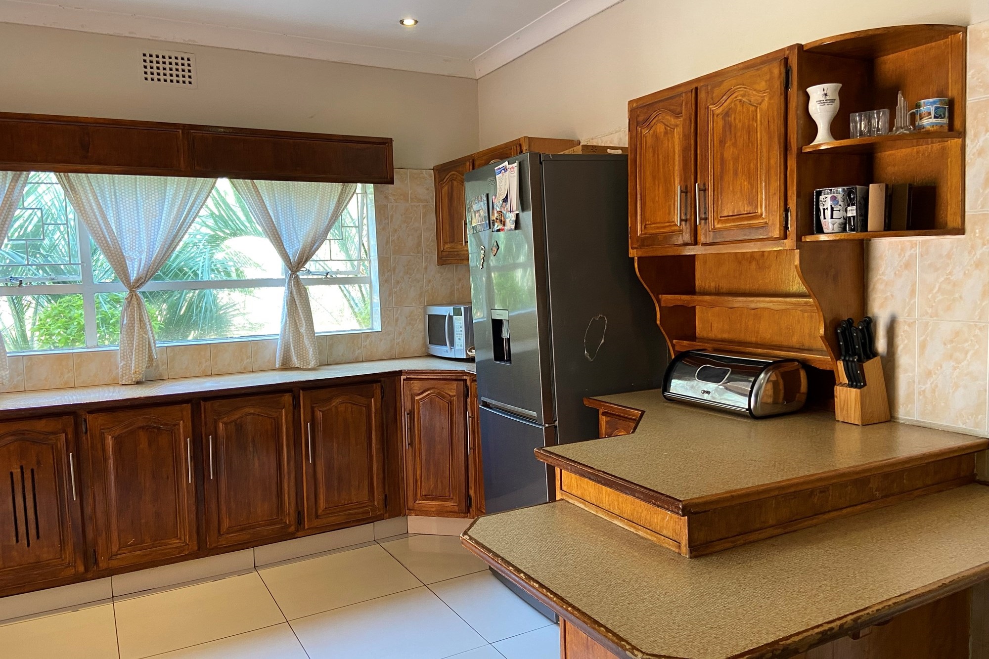 Secure 4 Bedroom To Let in Glen Marais
