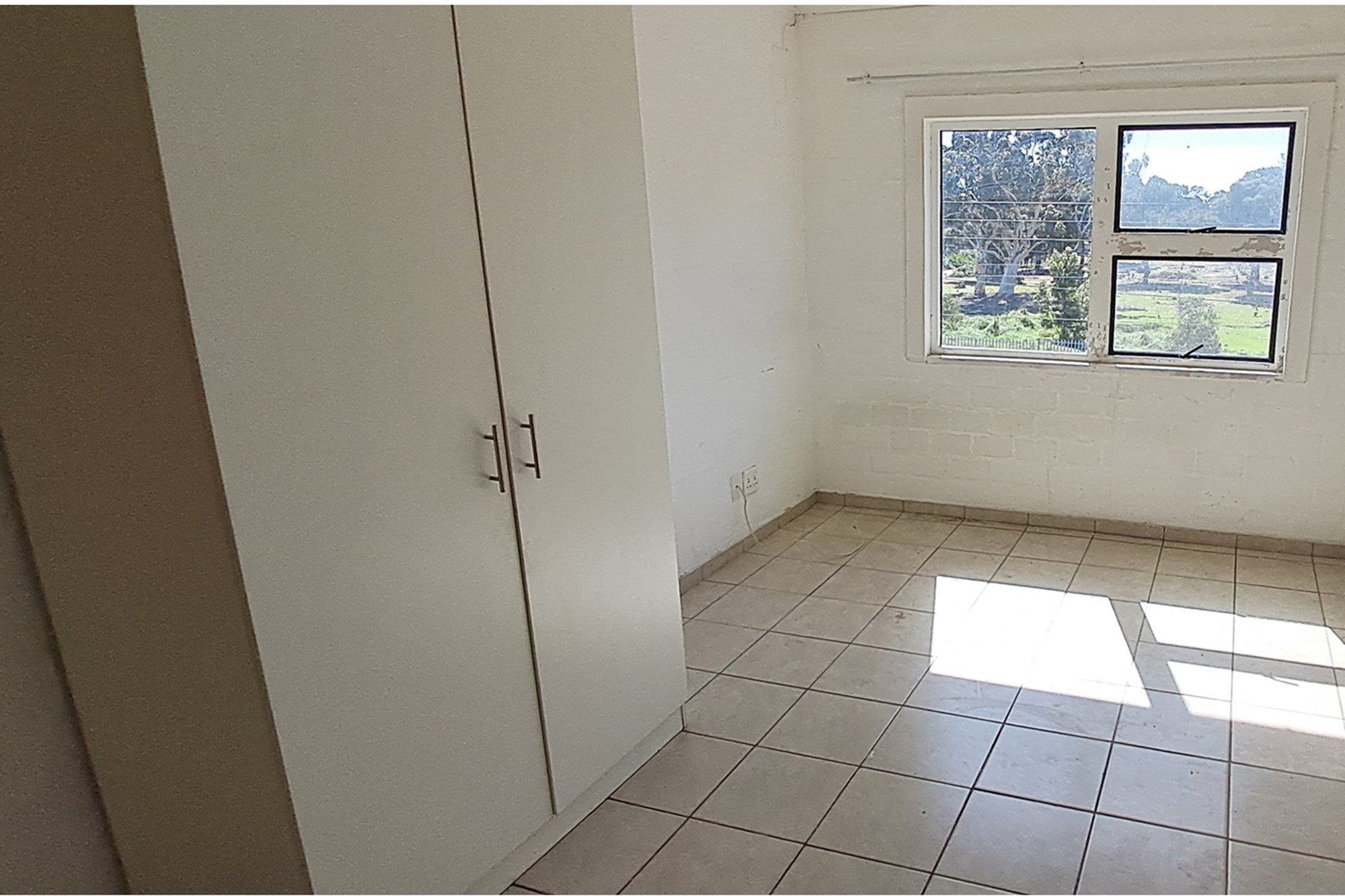 Unfurnished Bachelor apartment at First on Forest in Thornton