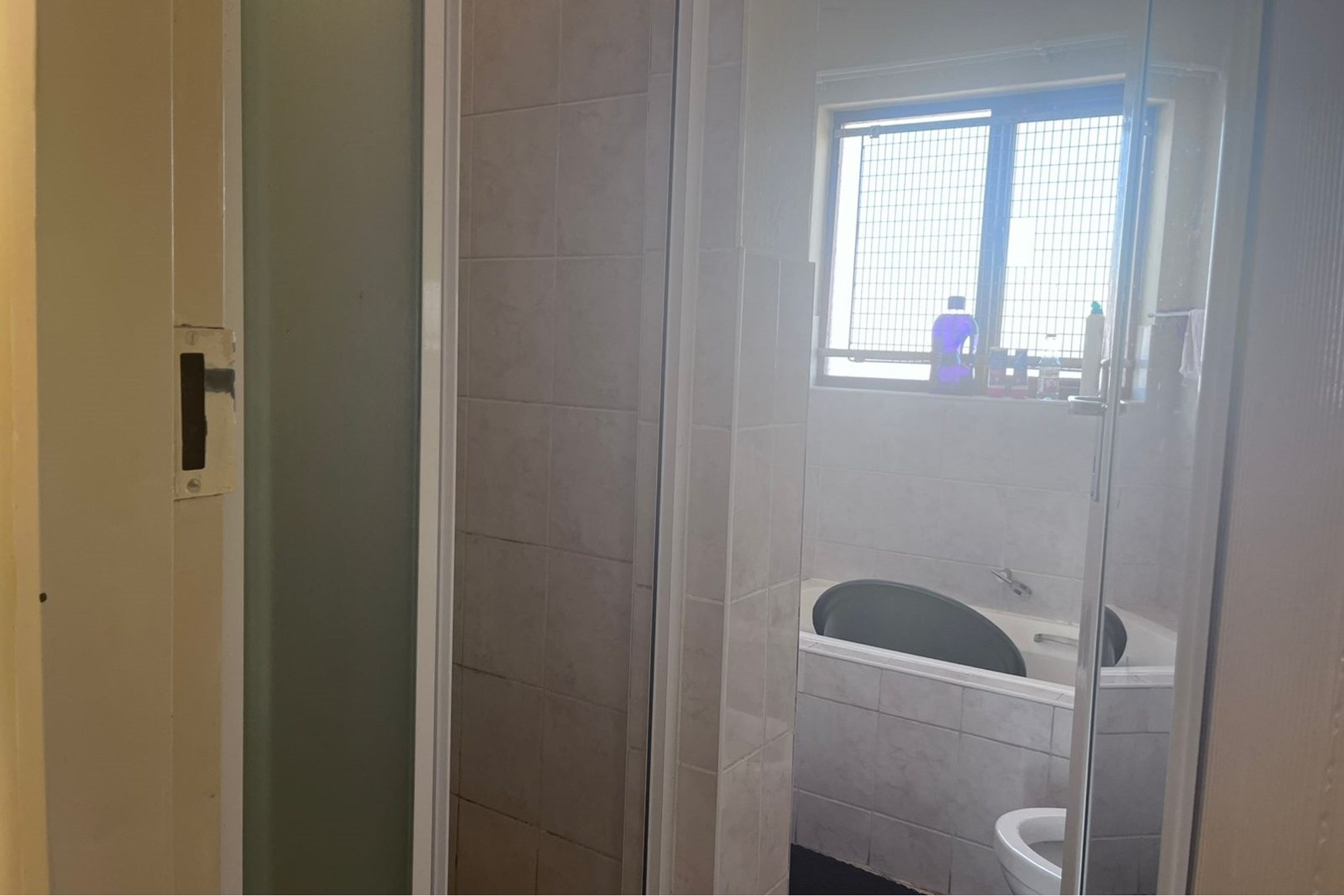 Charming 2-Bedroom Apartment in Halfway Gardens, Midrand
