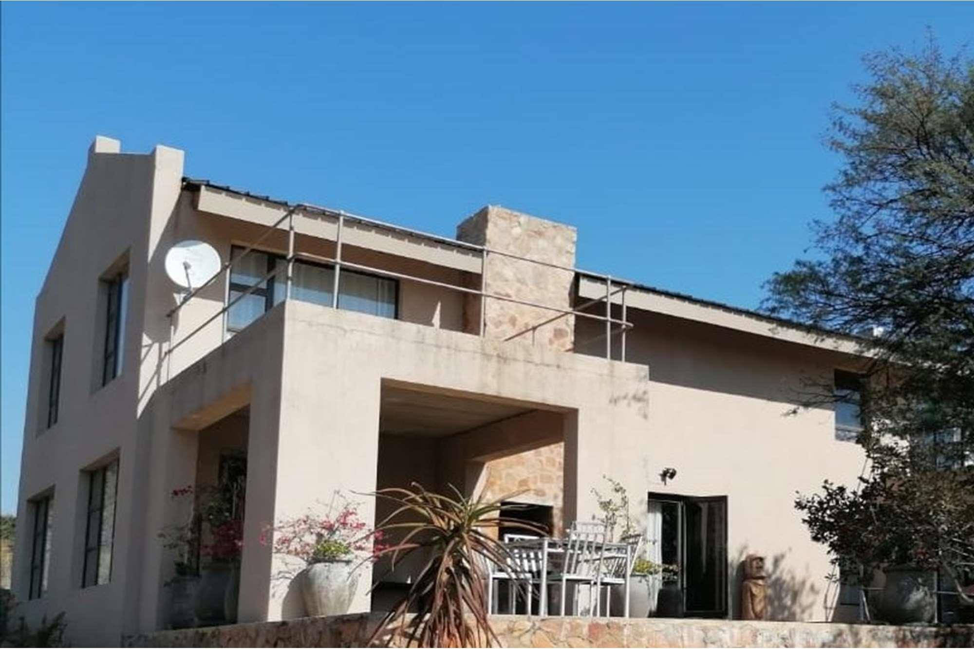 SPECTACULAR HOME FOR SALE - UTOPIA NATURE ESTATE