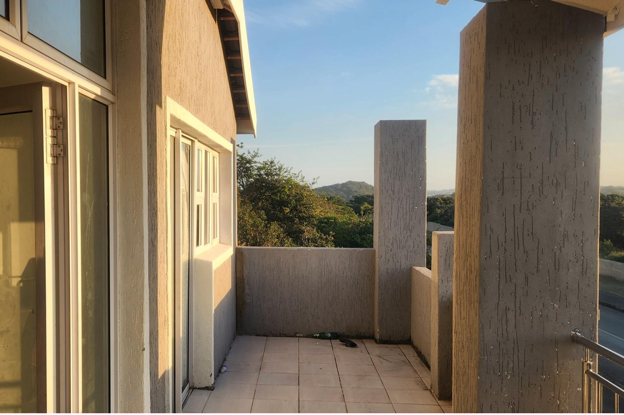 House For Sale in Beacon Bay, East London