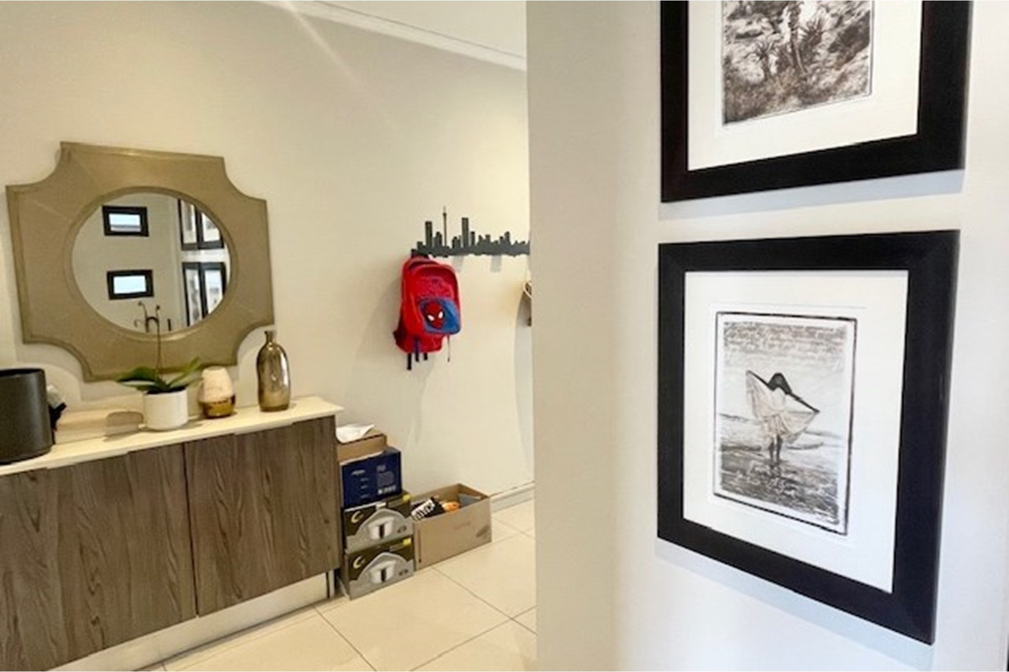 3 bed and 3 full en-suite bathrooms in Bryanston East secure complex
