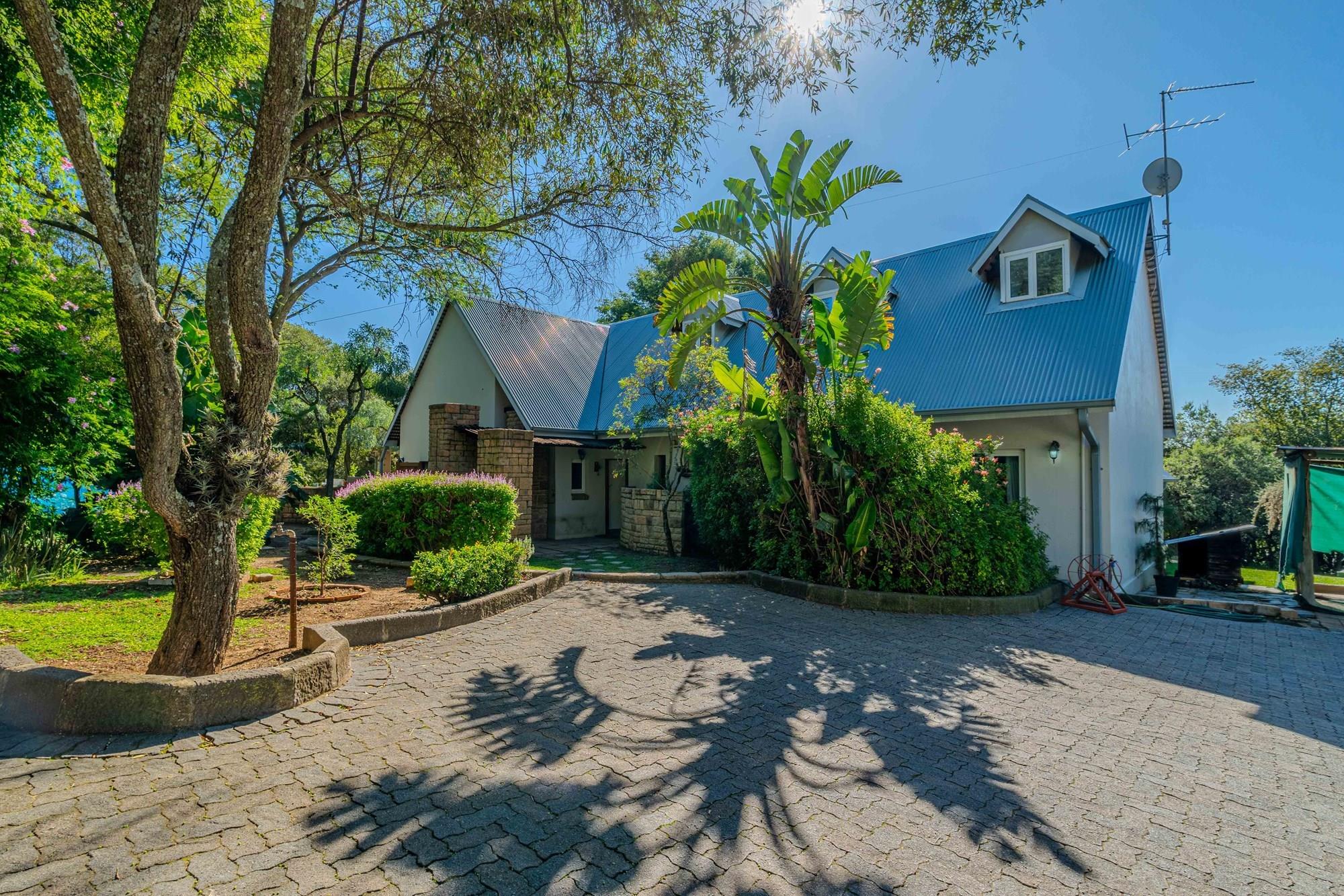Four Hectre Small Holding With Gorgeous Modern Farm House