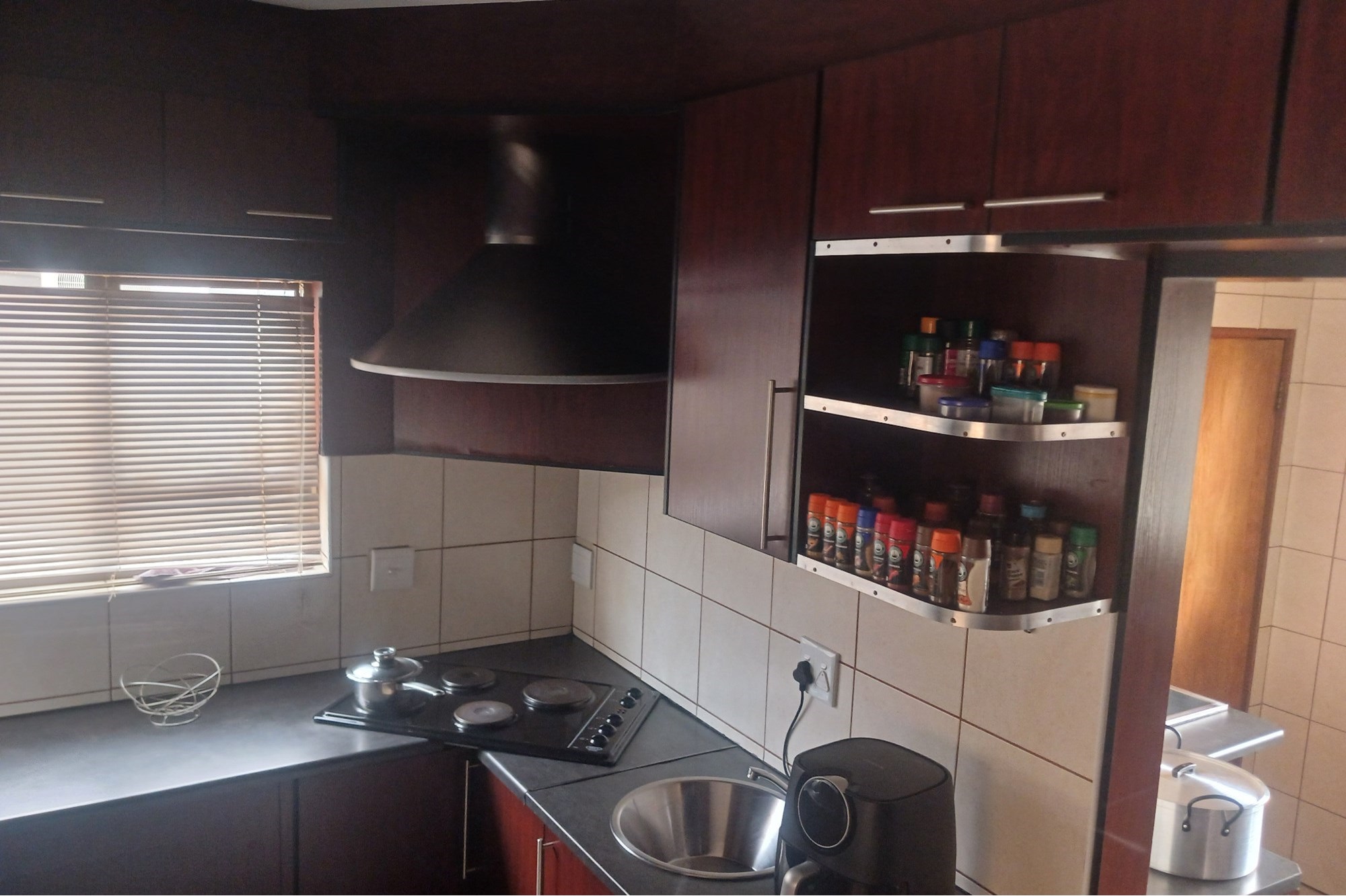 "Luxurious 4-Bedroom Family Home