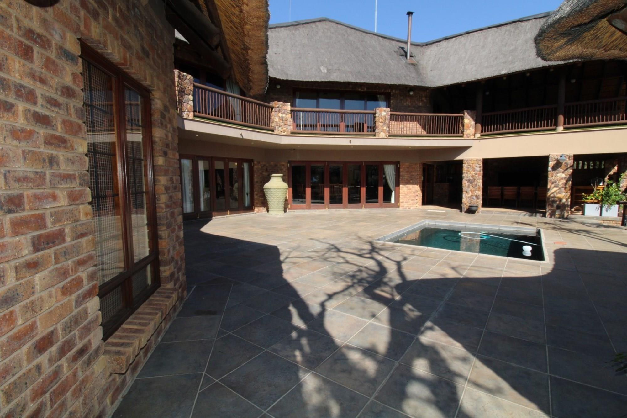 Spectacular Luxury 7 bedroom Retreat in Zebula Golf Estate with dam and mountain views