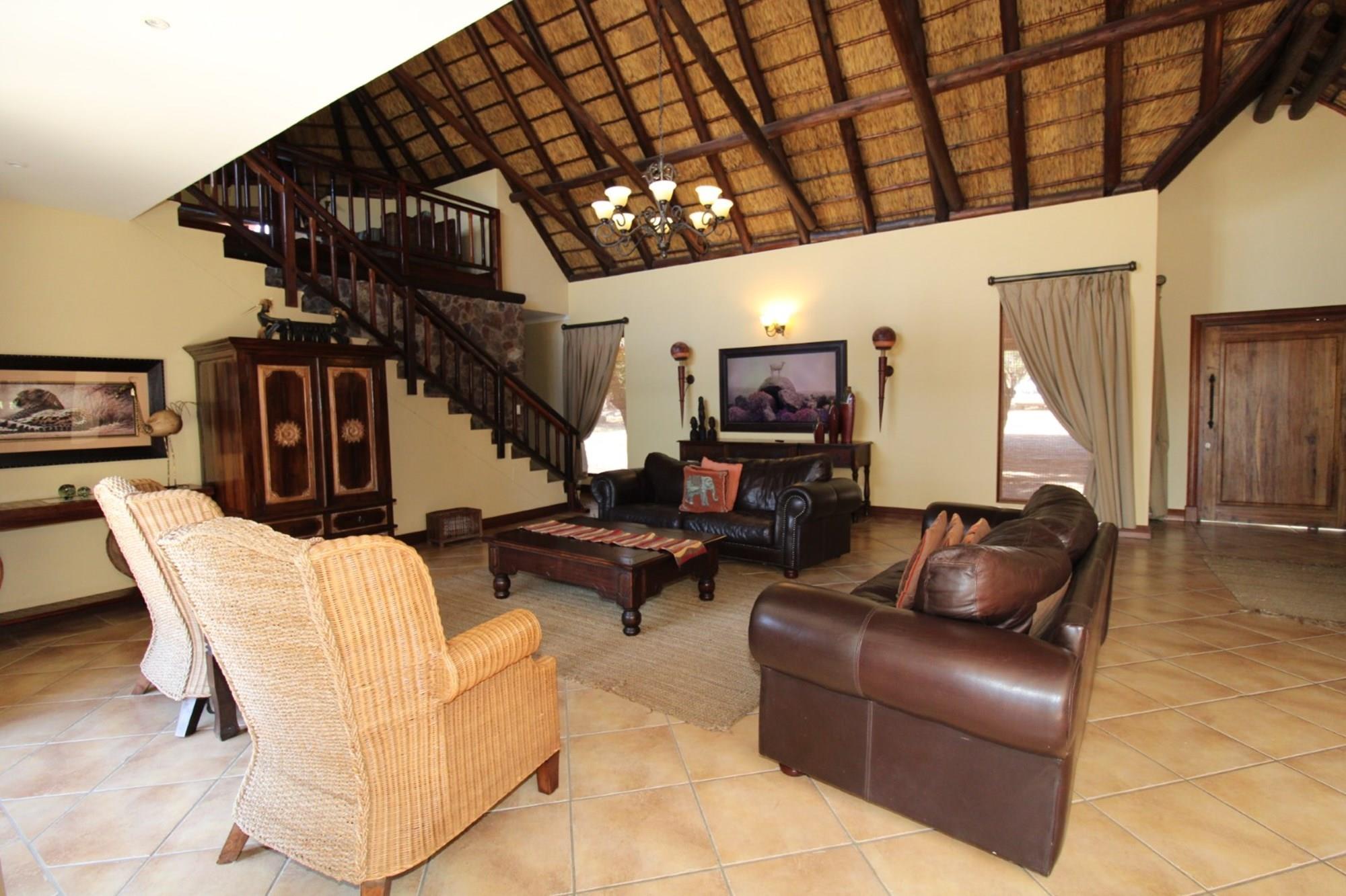 Spectacular Luxury 7 bedroom Retreat in Zebula Golf Estate with dam and mountain views