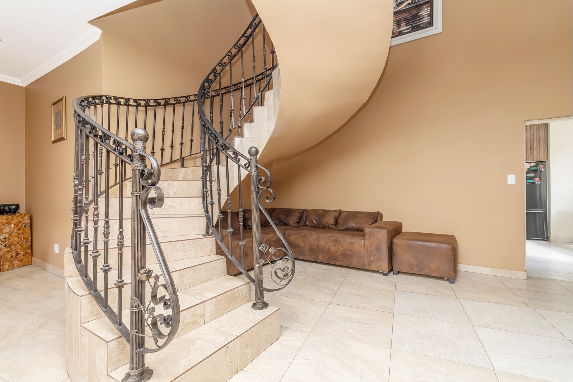 Magnificent Mansion!- Huge double storey dream home!