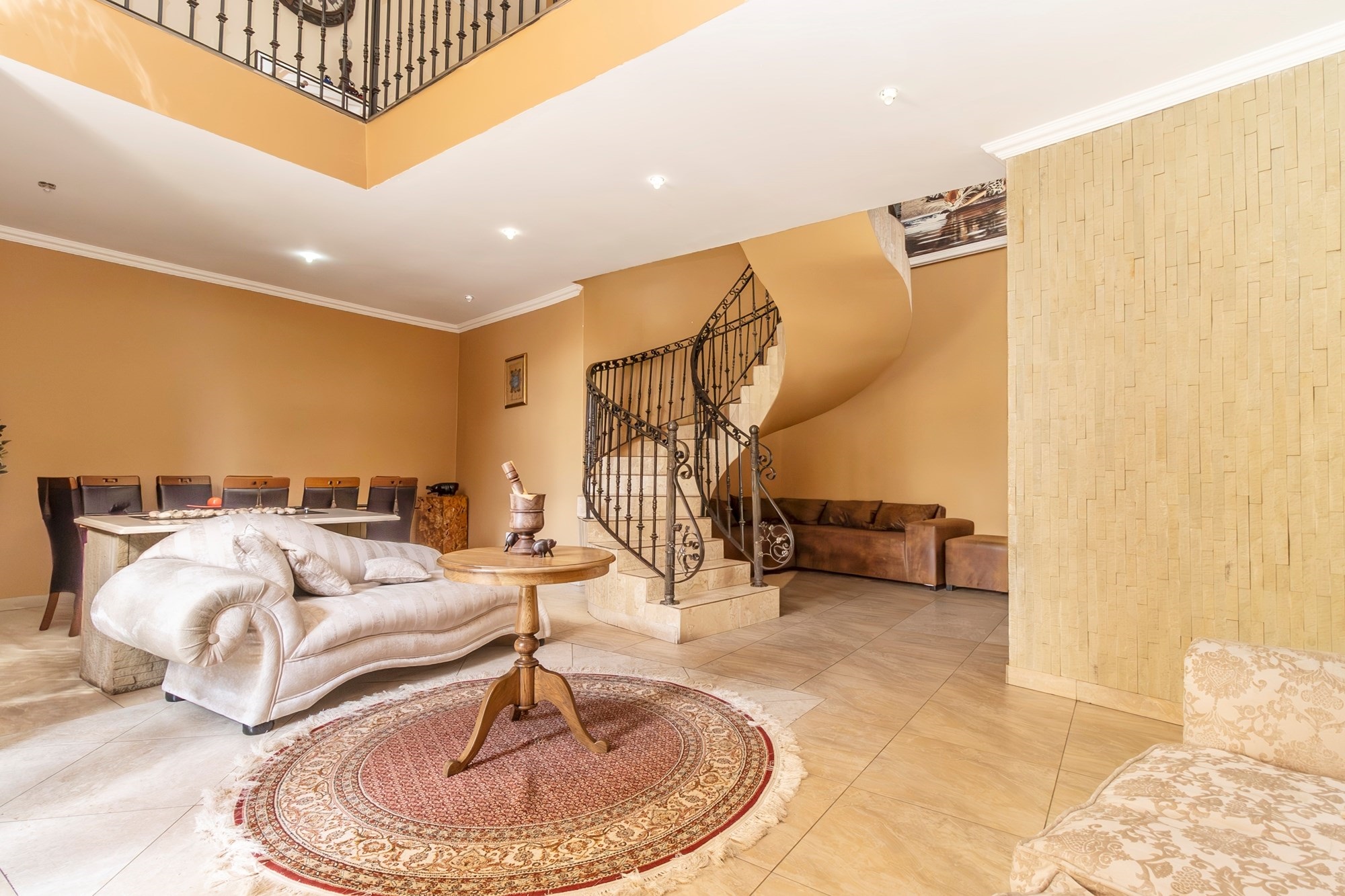 Magnificent Mansion!- Huge double storey dream home!