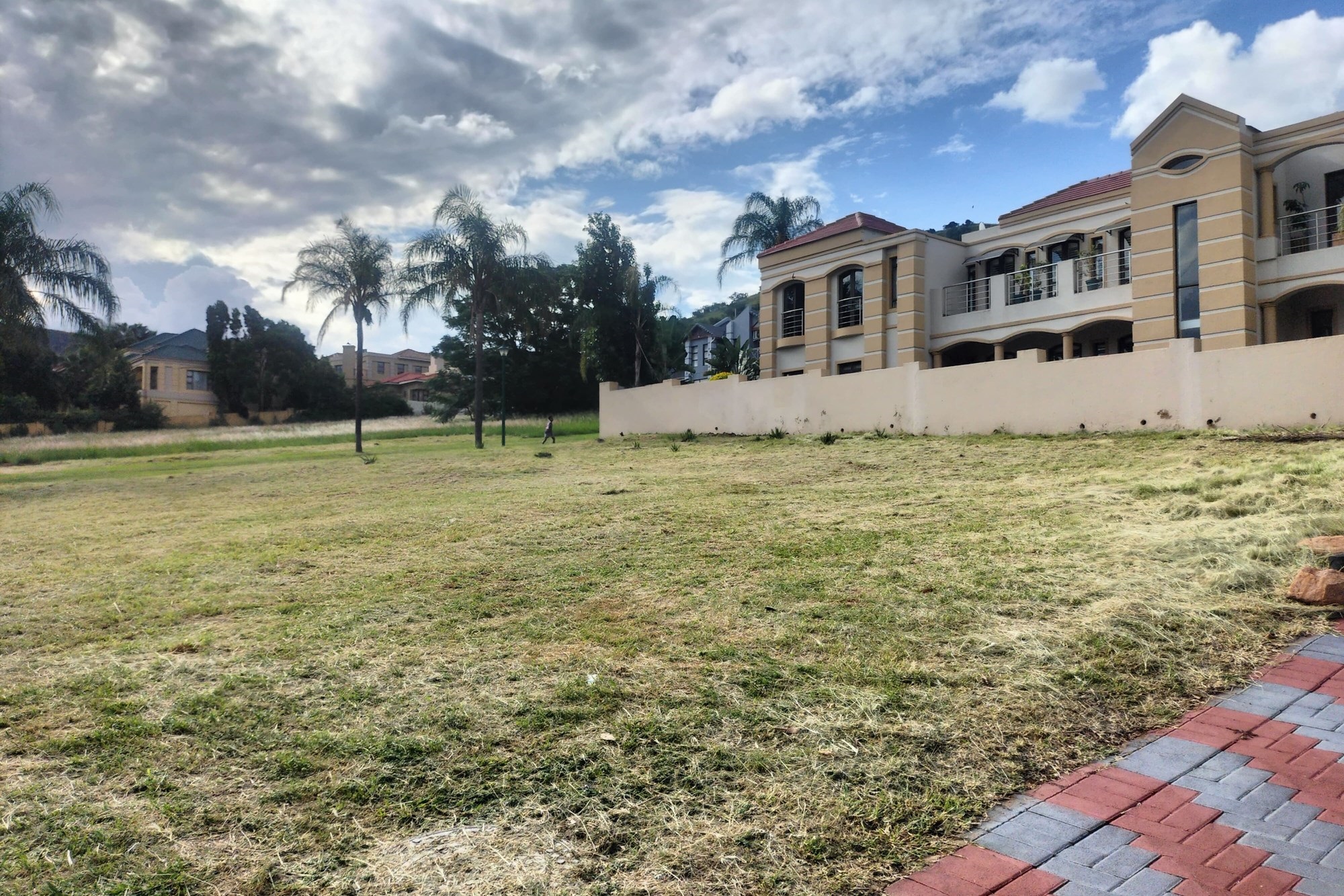 This exclusive estate offers a tranquil atmosphere!