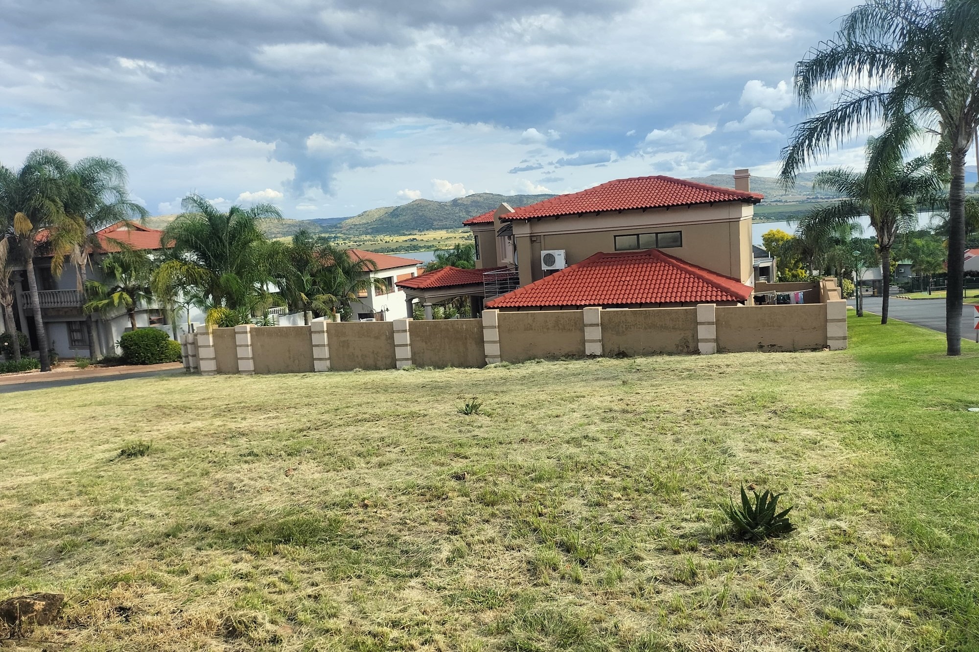 This exclusive estate offers a tranquil atmosphere!