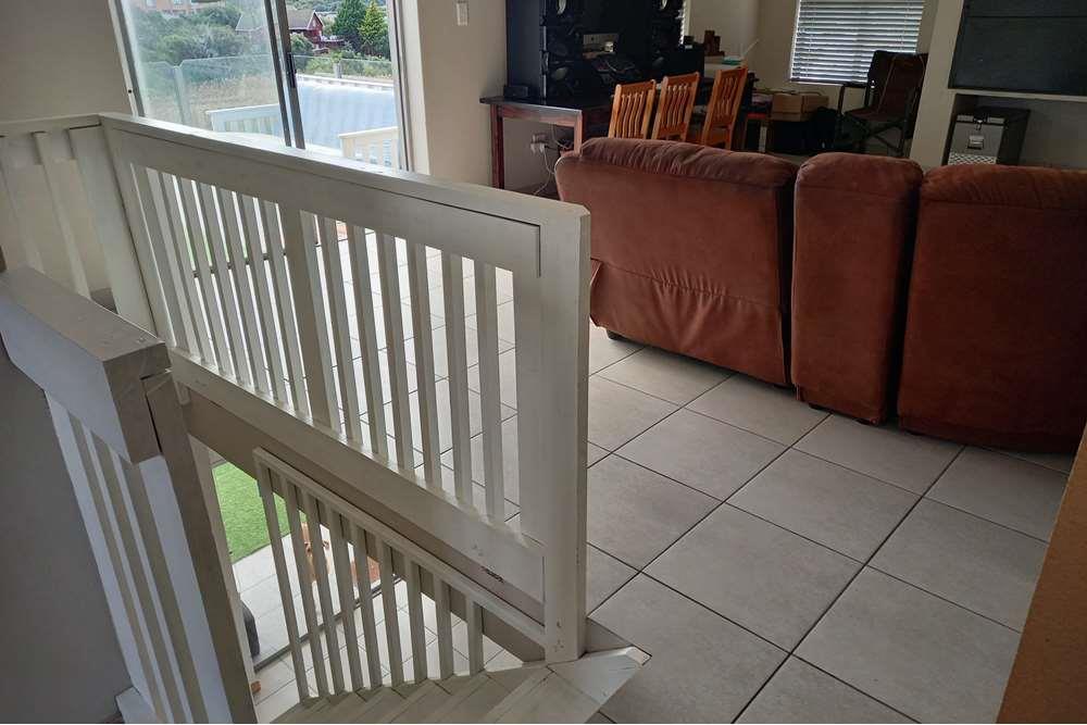 FOUR BEDROOM HOUSE IN STILL BAY WEST