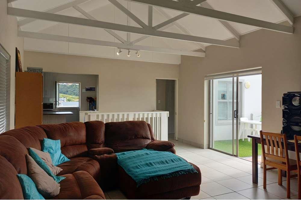 FOUR BEDROOM HOUSE IN STILL BAY WEST