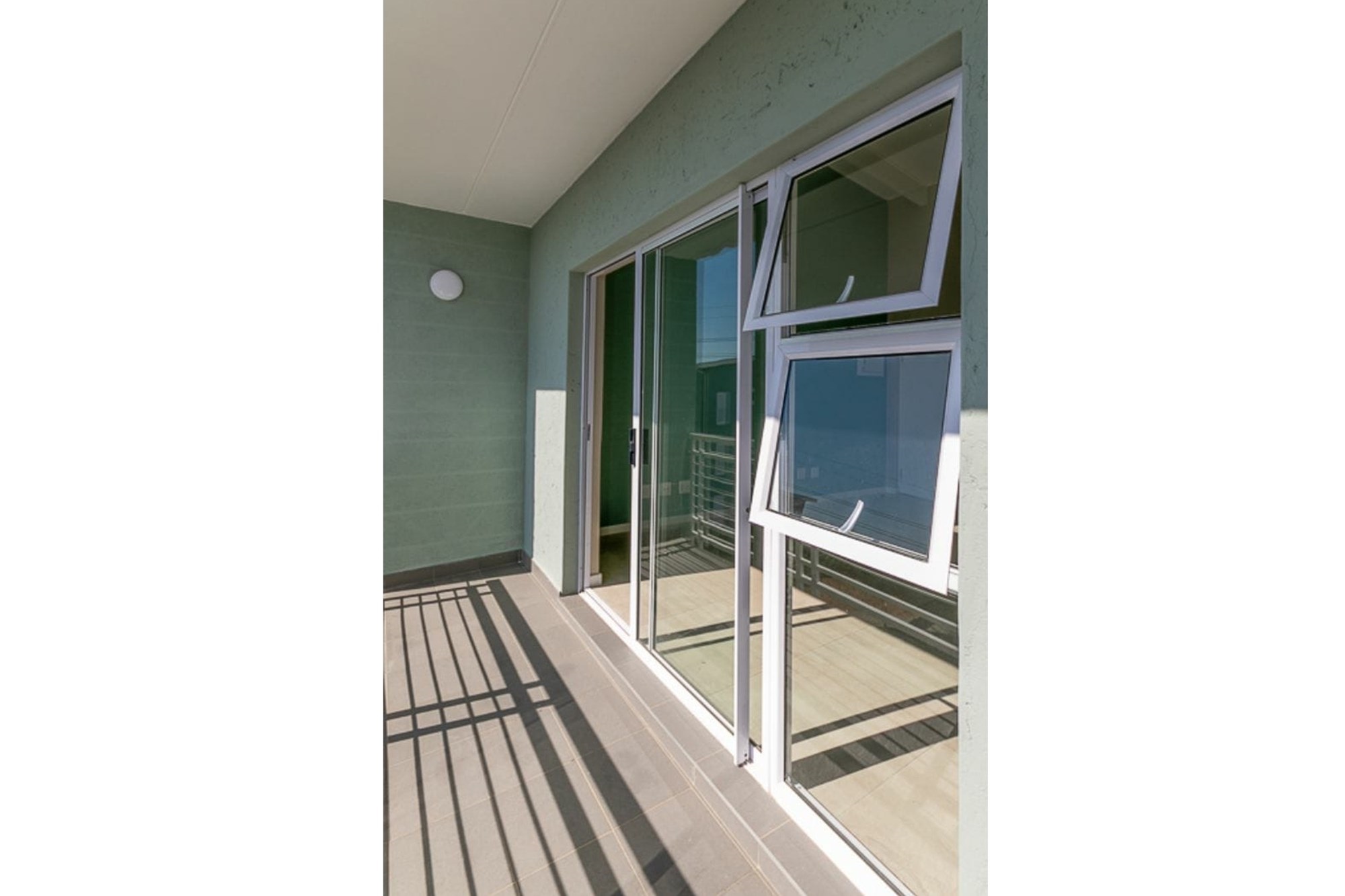 Apartment for sale in Paulshof, Sandton, 66 m²