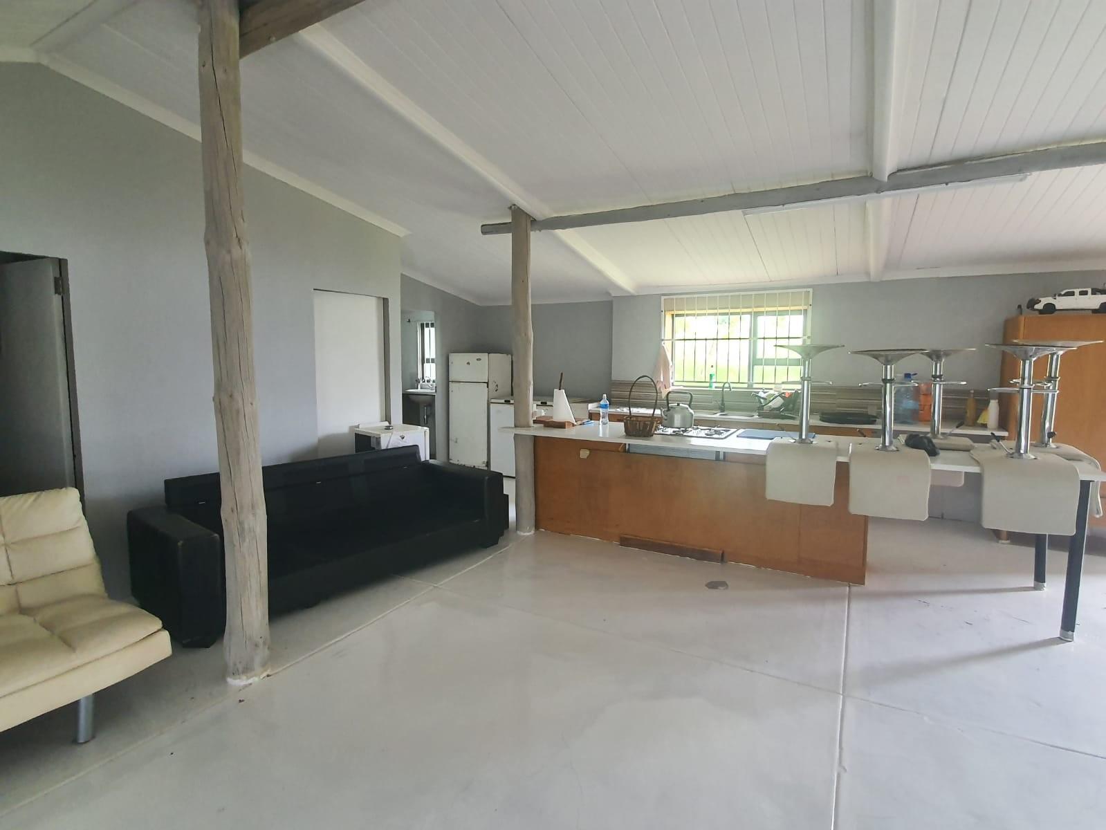 "Serene Waterfront Home at Vygeboomdam"