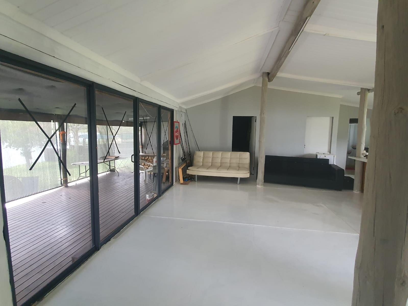 "Serene Waterfront Home at Vygeboomdam"