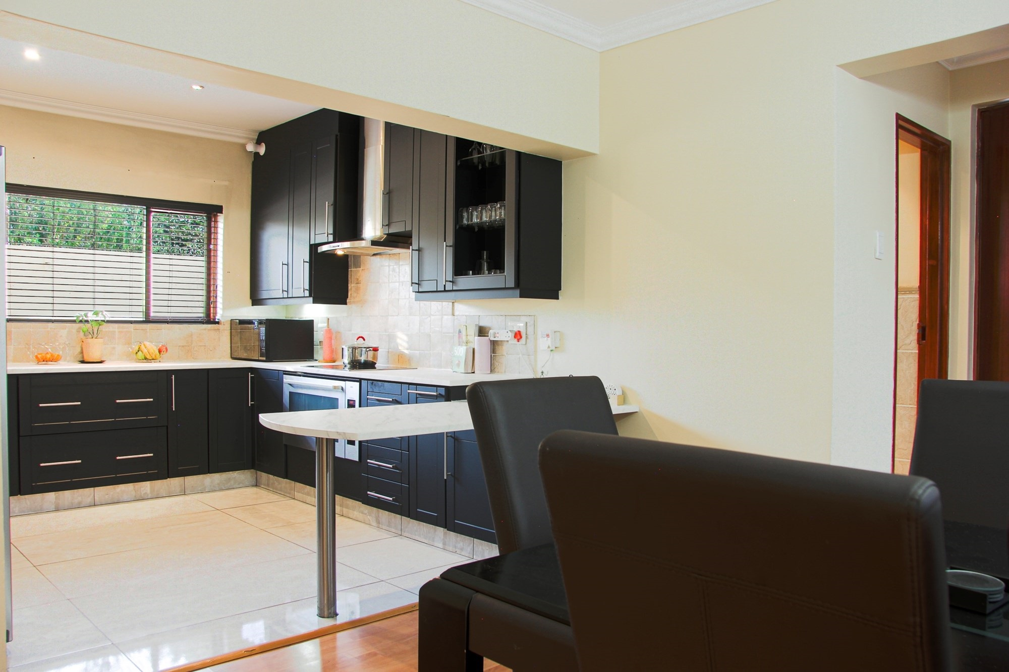 Beautiful 3Bed family home w/ Staff Accommodation, Prime location in Broadacres/Dainfern