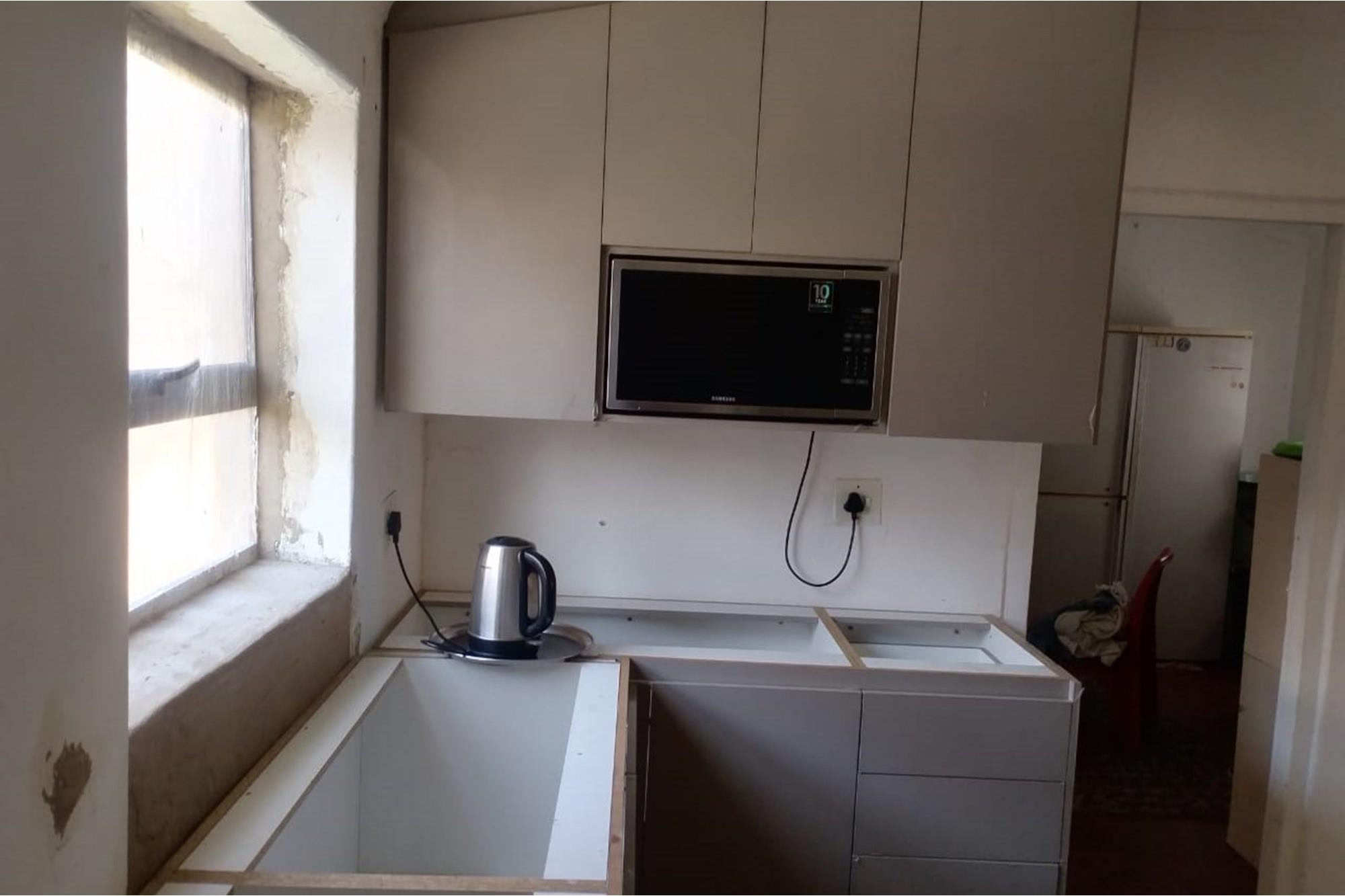 Block Of Flats Plus The Main House For Sale In Orlando West