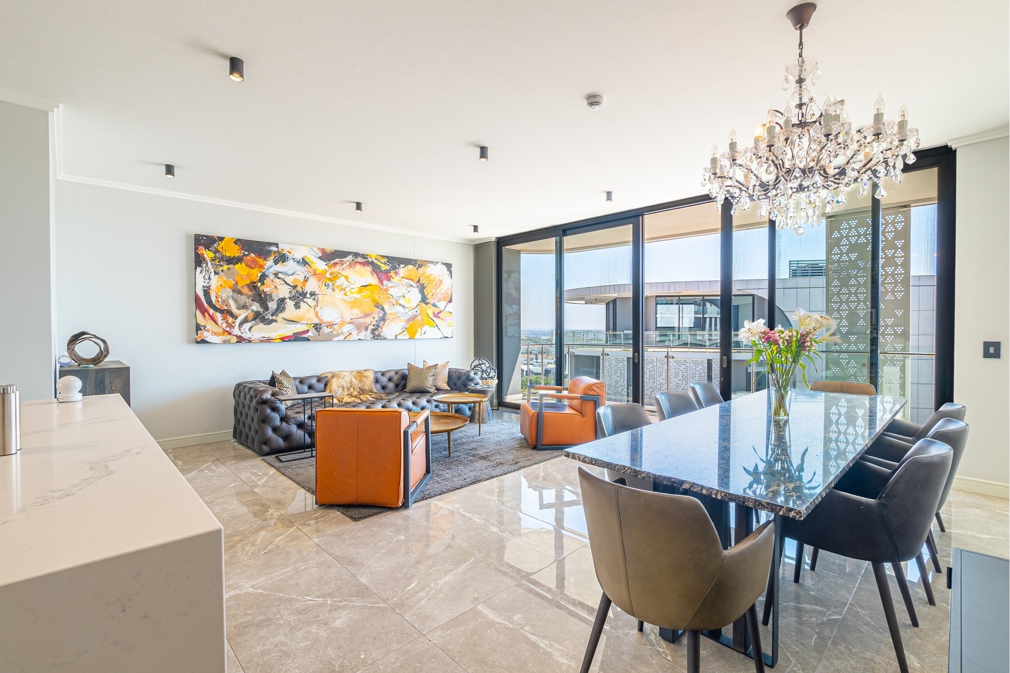 Apartment for sale in Waterfall, Midrand, 303 m²