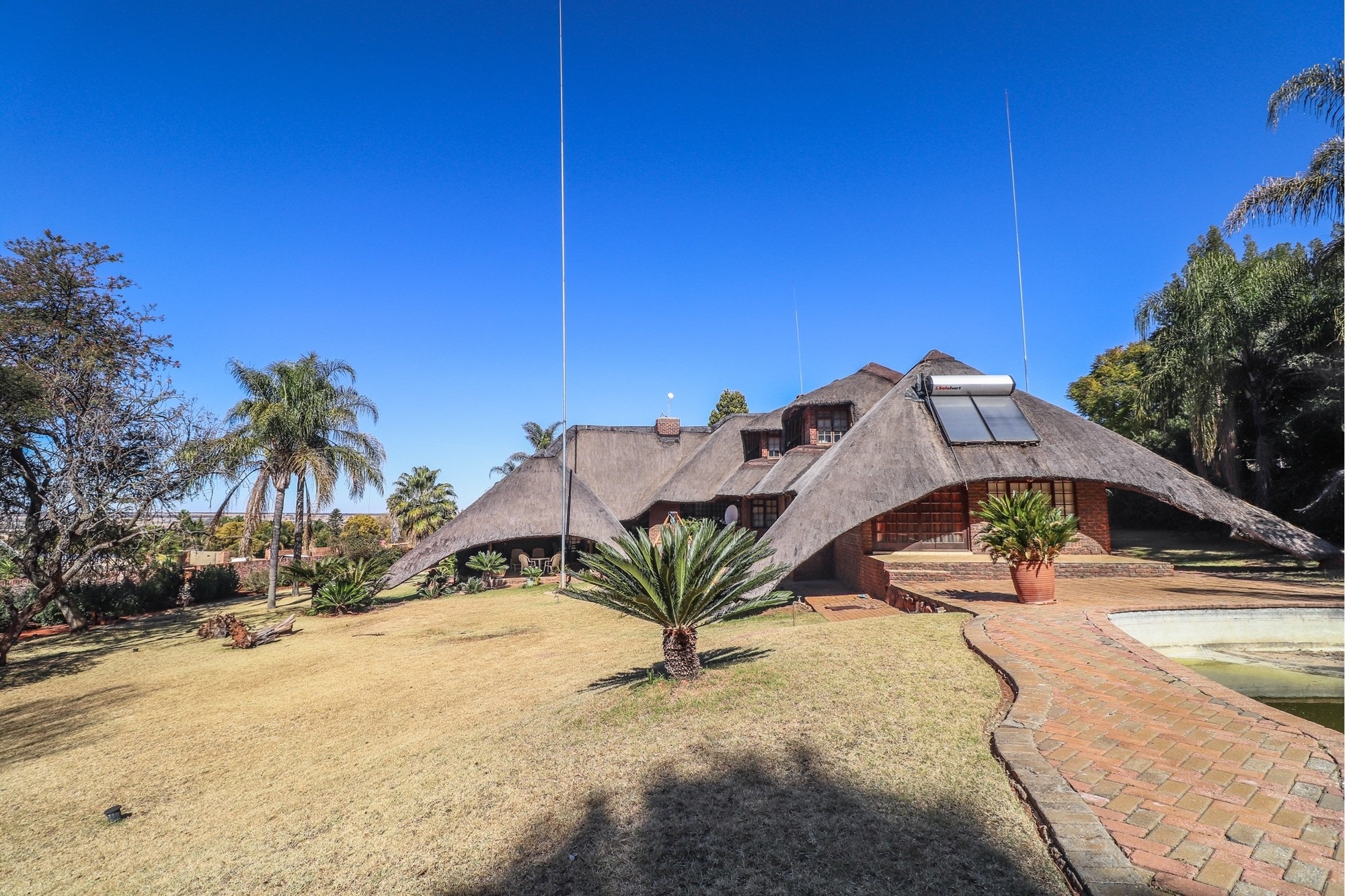"Luxury Oasis in Doringkruin: Price Reduced!"