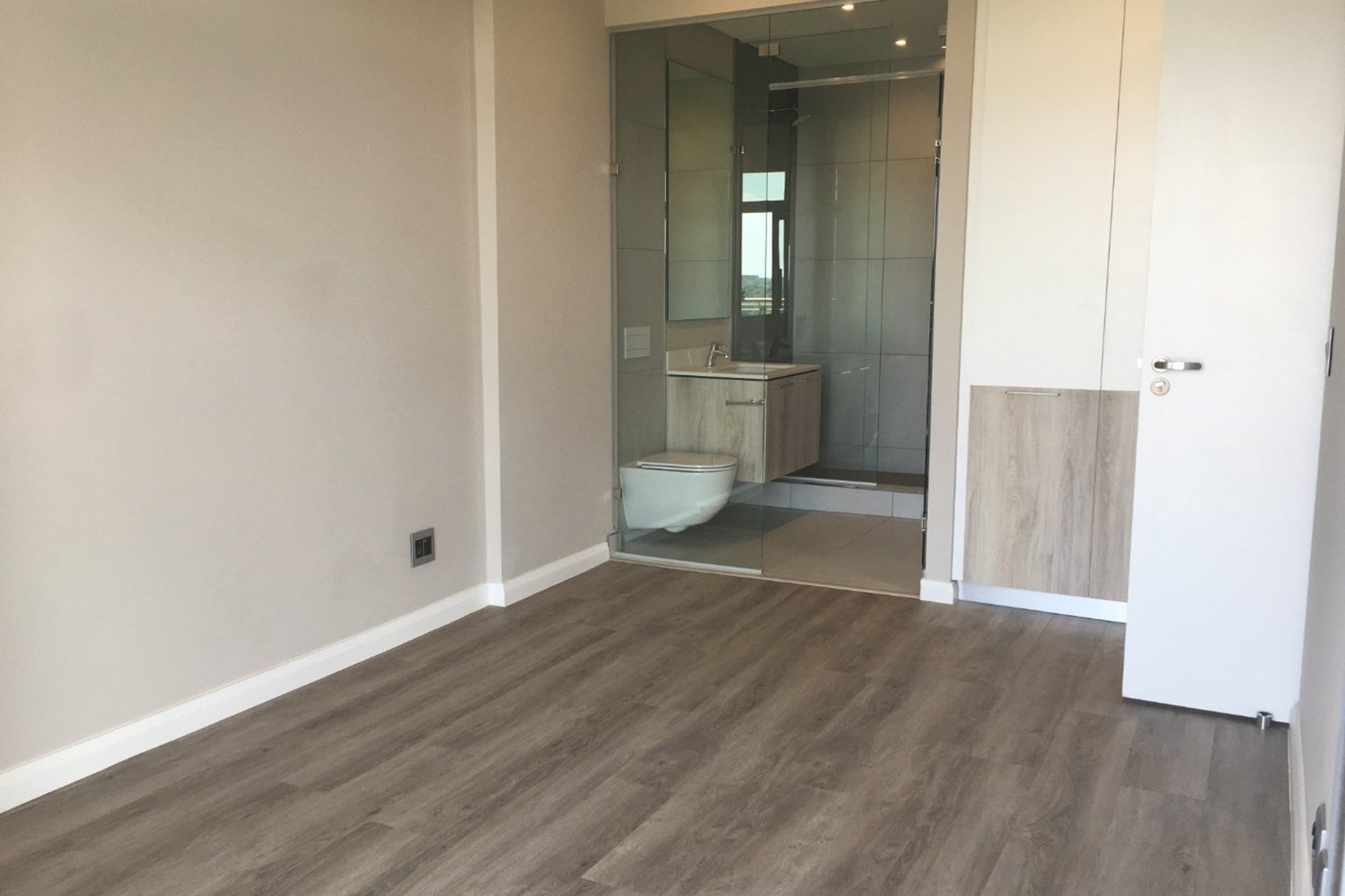 2 Bedrooms 2 Bathrooms at the Capital Trilogy, Menlyn Maine