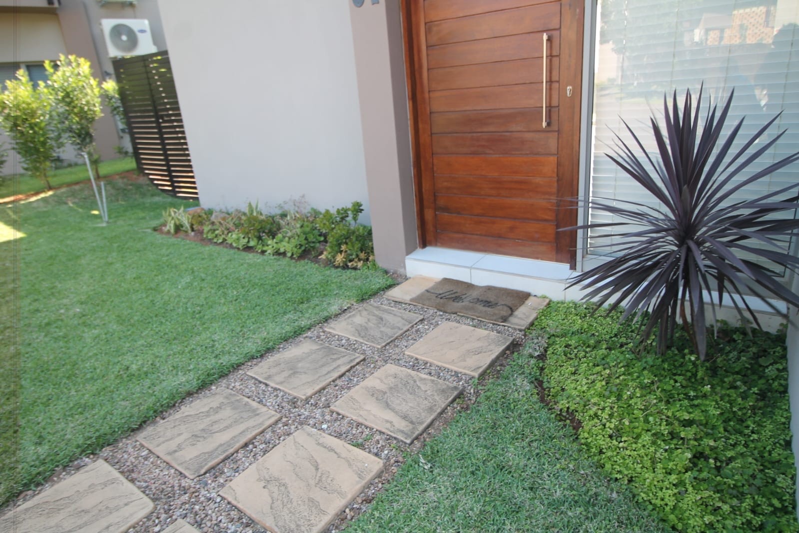 Beautiful 2 bedroom duplex in Ballito R18 000
